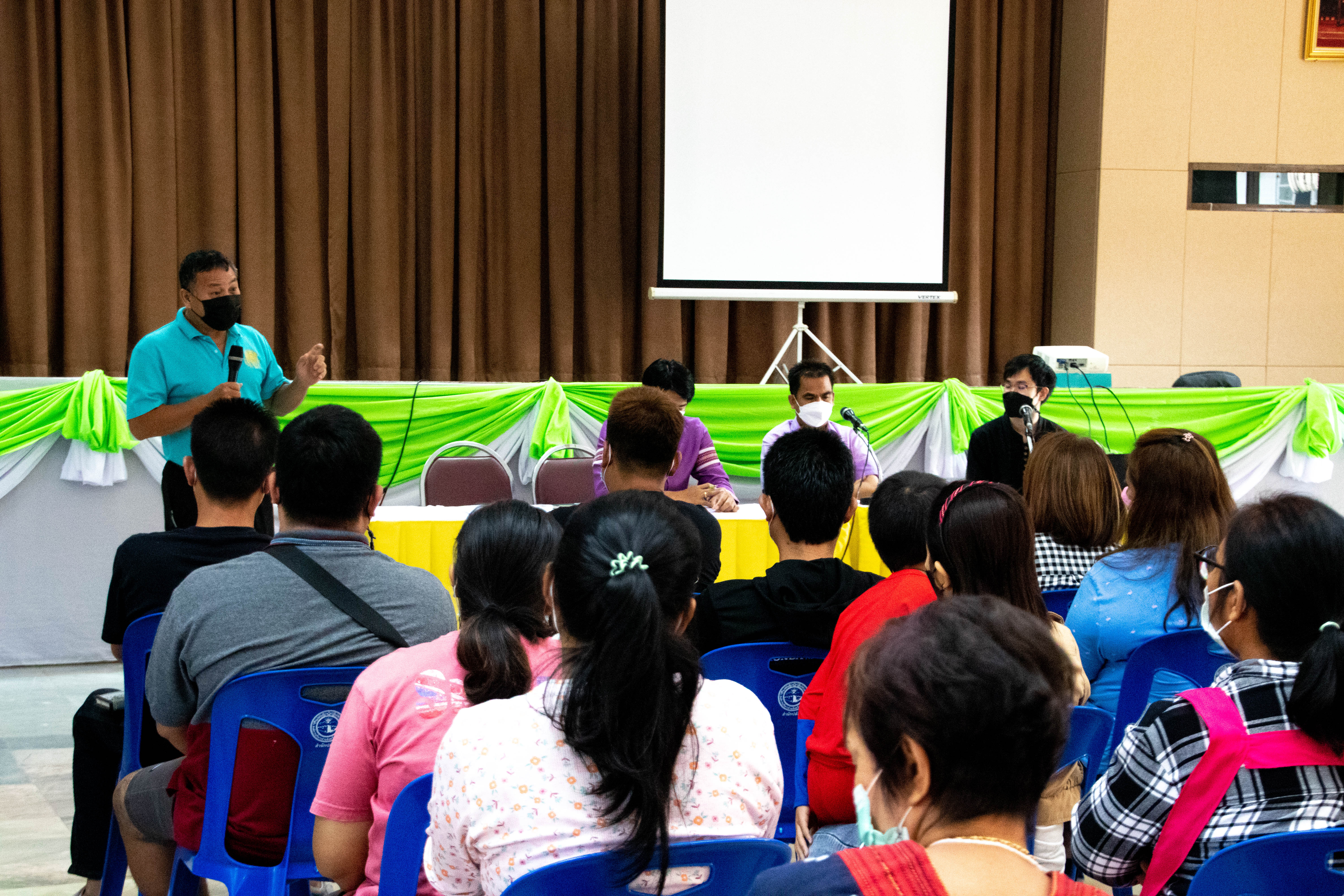 ร่วมคิด ร่วมพัฒนา “ตลาดนัดคนไทยยิ้มได้จังหวัดกำแพงเพชร” ในวิถีชีวิตใหม่ (New Normal)