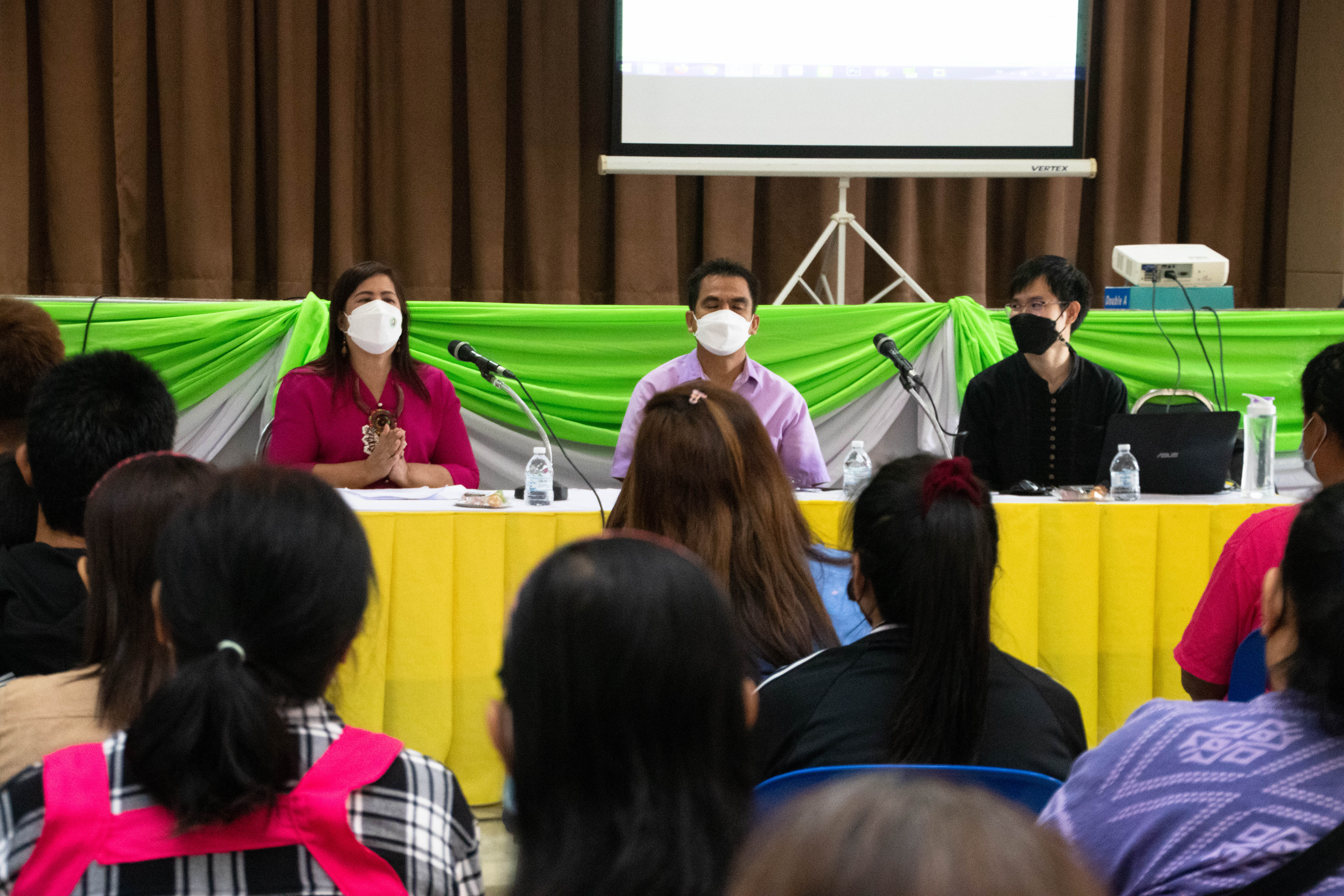 ร่วมคิด ร่วมพัฒนา “ตลาดนัดคนไทยยิ้มได้จังหวัดกำแพงเพชร” ในวิถีชีวิตใหม่ (New Normal)