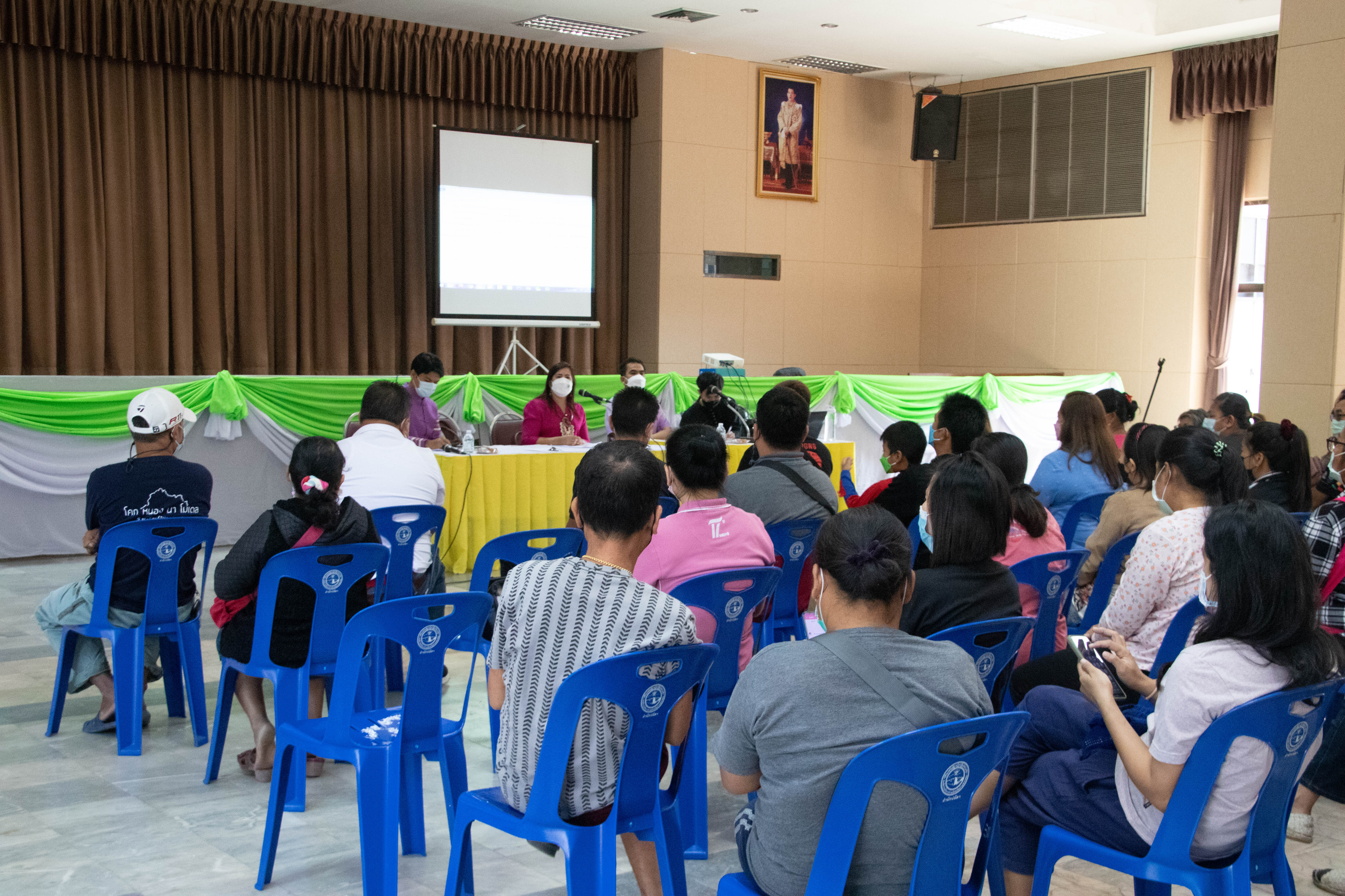 ร่วมคิด ร่วมพัฒนา “ตลาดนัดคนไทยยิ้มได้จังหวัดกำแพงเพชร” ในวิถีชีวิตใหม่ (New Normal)