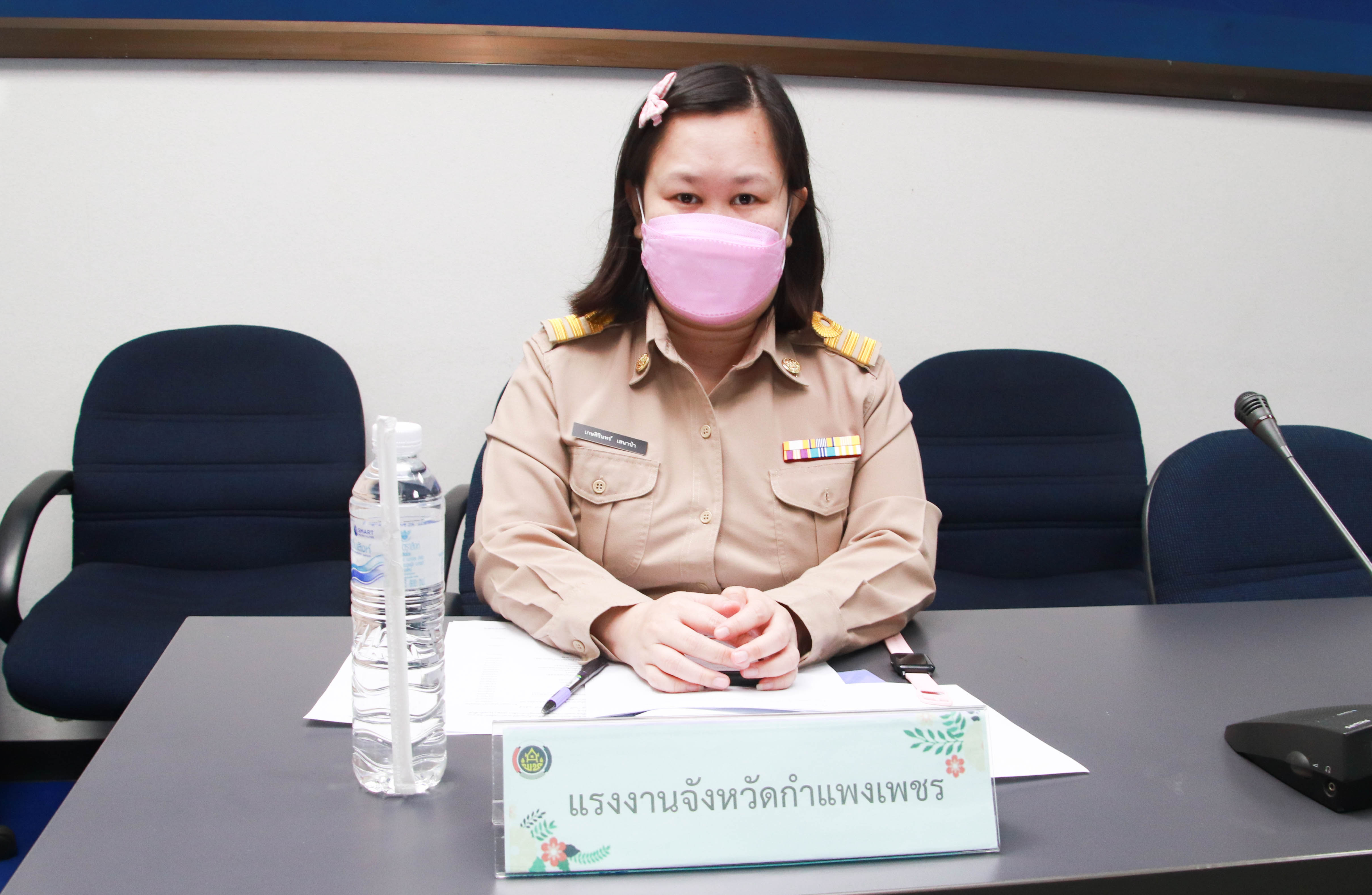 กำแพงเพชร เมืองมรดกโลก : พช.กำแพงเพชร ร่วมรับชมการประชุมเชิงปฏิบัติการเพื่อซักซ้อมแนวทางการขับเคลื่อน ศูนย์อำนวยการขจัดความยากจนฯ
