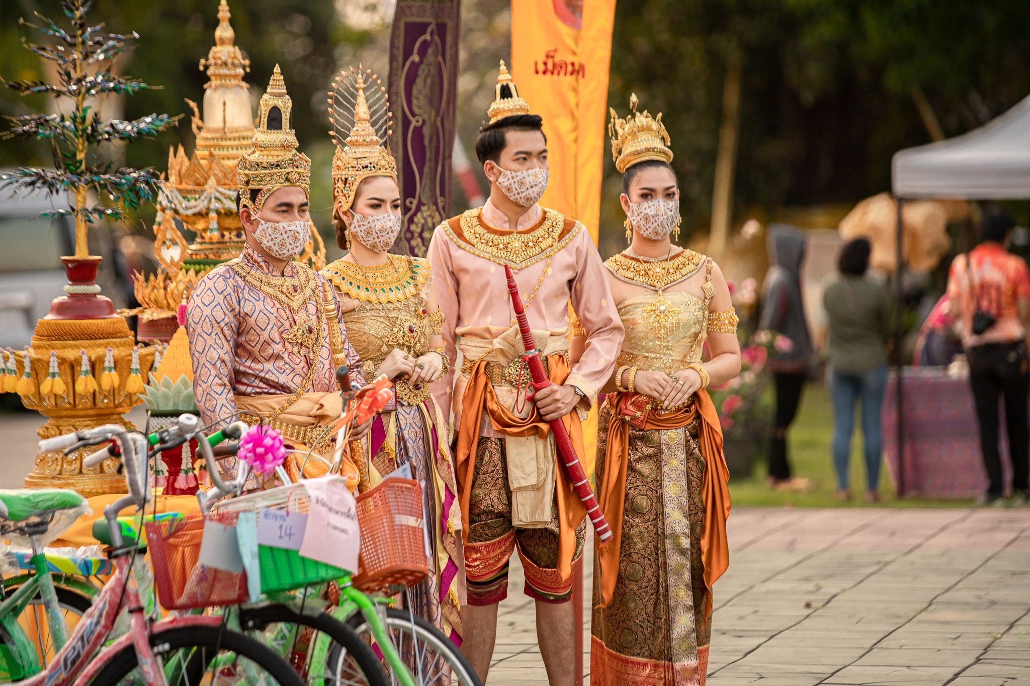 พช.กำแพงเพชร ออกบูธ งานแถลงข่าวงานประเพณีนบพระ-เล่นเพลงและงานกาชาด ปี 2565 โชว์ผลิตภัณฑ์เด่น ของดีเมืองชากังราว เพื่อกระตุ้นการจับจ่ายภายในงาน