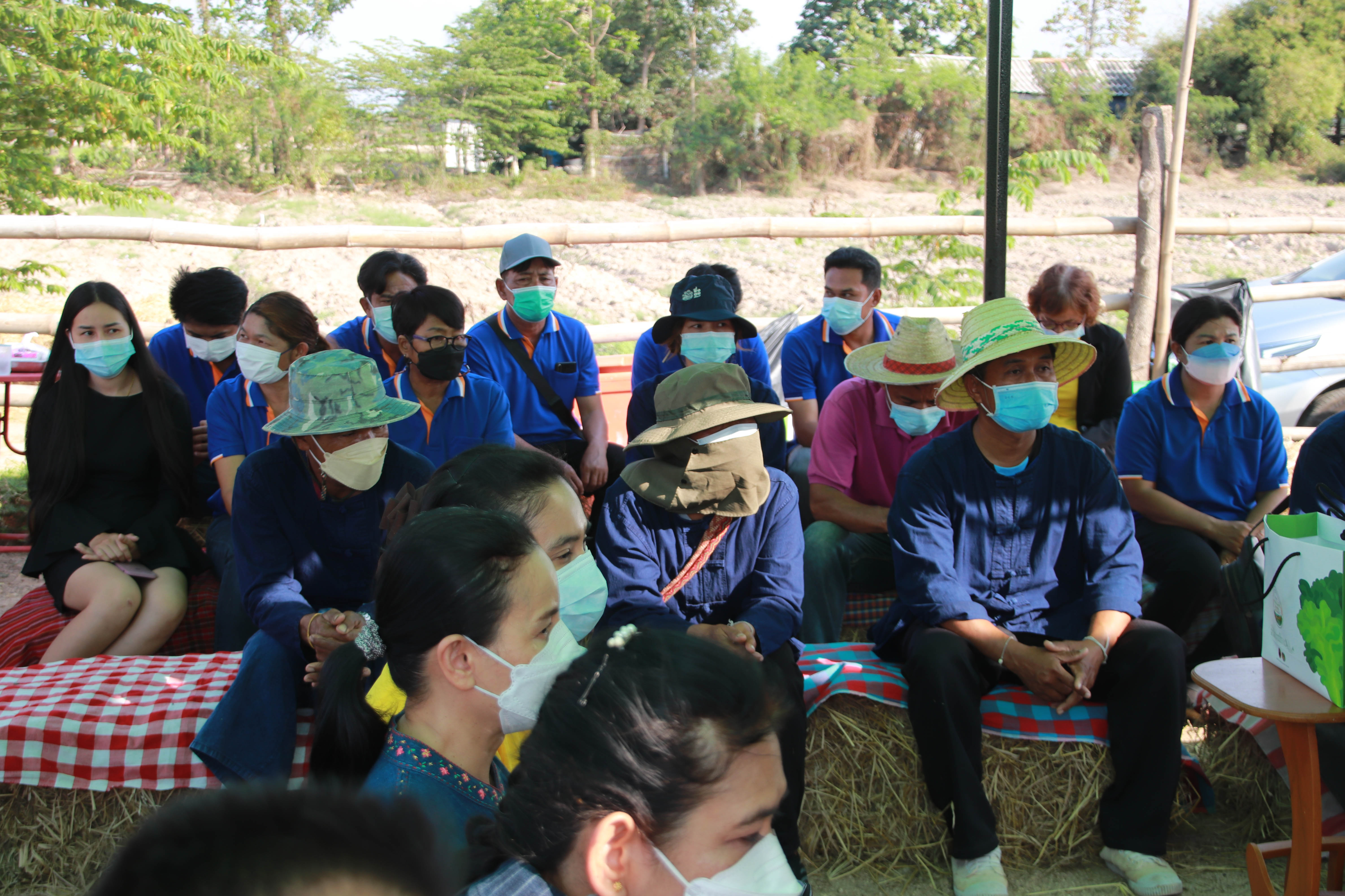 ผู้ตรวจกระทรวงมหาดไทยและผู้ตรวจกรมการพัฒนาชุมชน ลงพื้นที่ตรวจเยี่ยมแปลง โคก หนอง นา โมเดล จังหวัดกำแพงเพชร