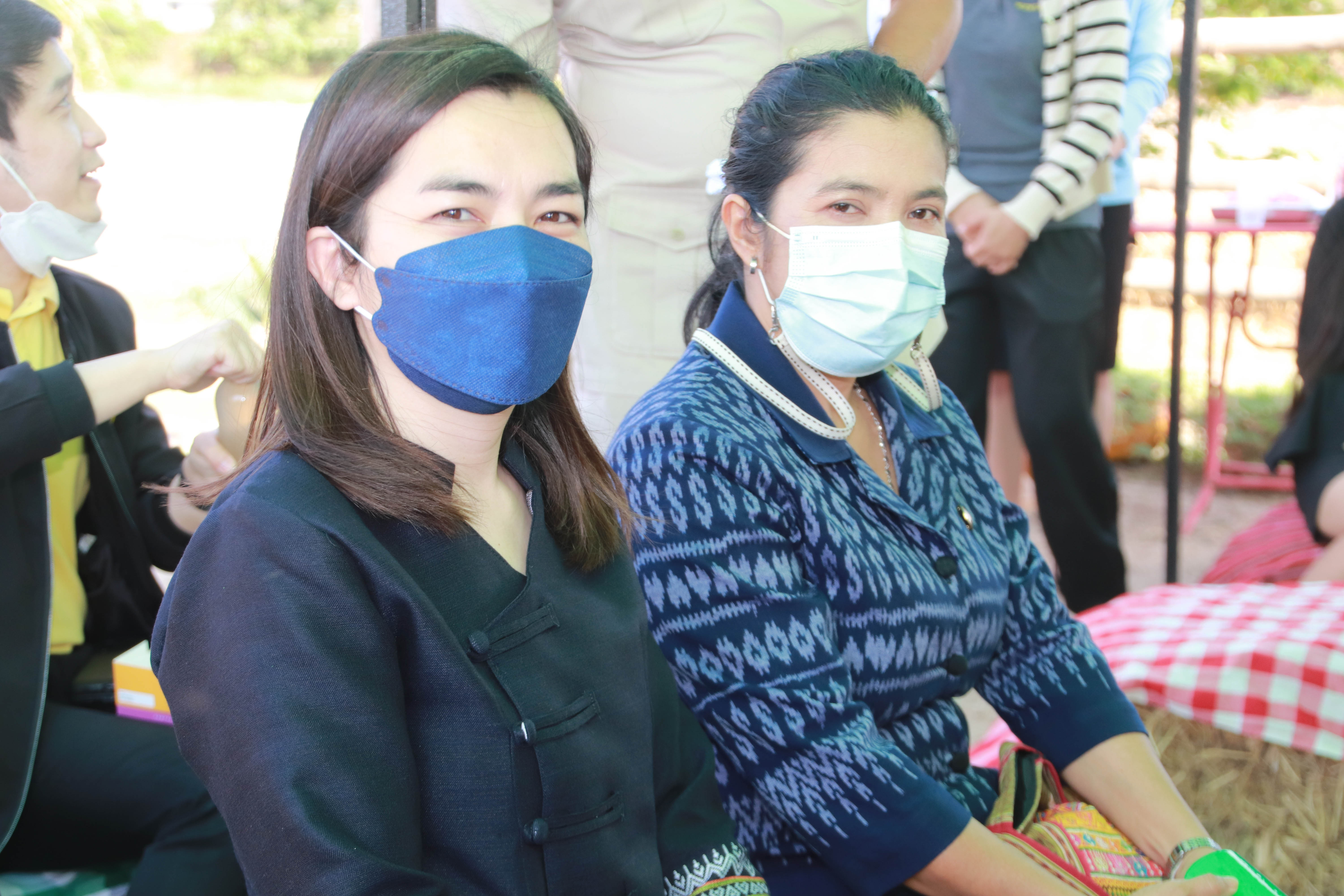 ผู้ตรวจกระทรวงมหาดไทยและผู้ตรวจกรมการพัฒนาชุมชน ลงพื้นที่ตรวจเยี่ยมแปลง โคก หนอง นา โมเดล จังหวัดกำแพงเพชร