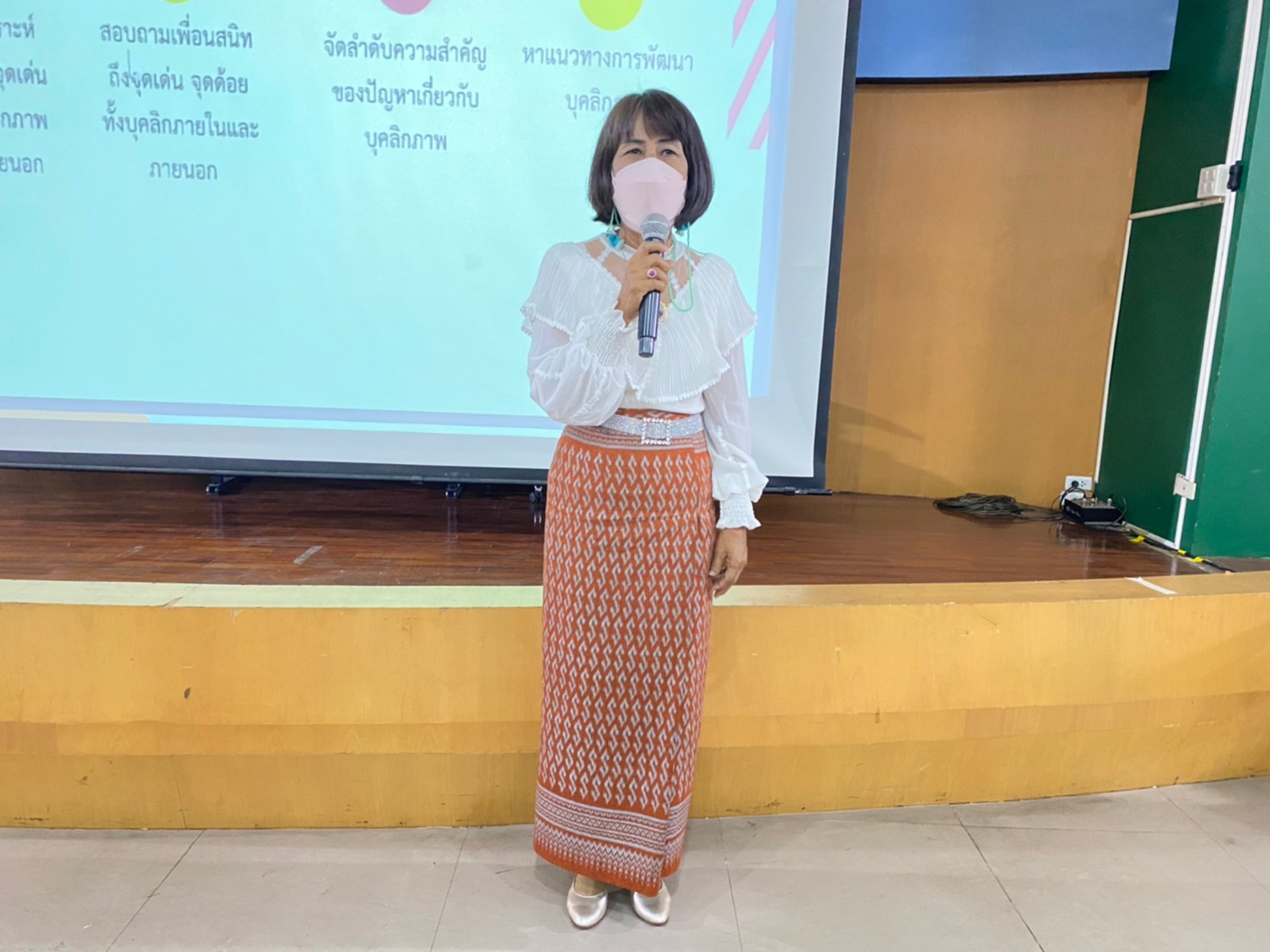 พช.กำแพงเพชร ร่วมโครงการอบรมพัฒนาศักยภาพกลุ่มองค์กรสตรีในเขตเทศบาล ประจำปีงบประมาณ พ.ศ. 2565