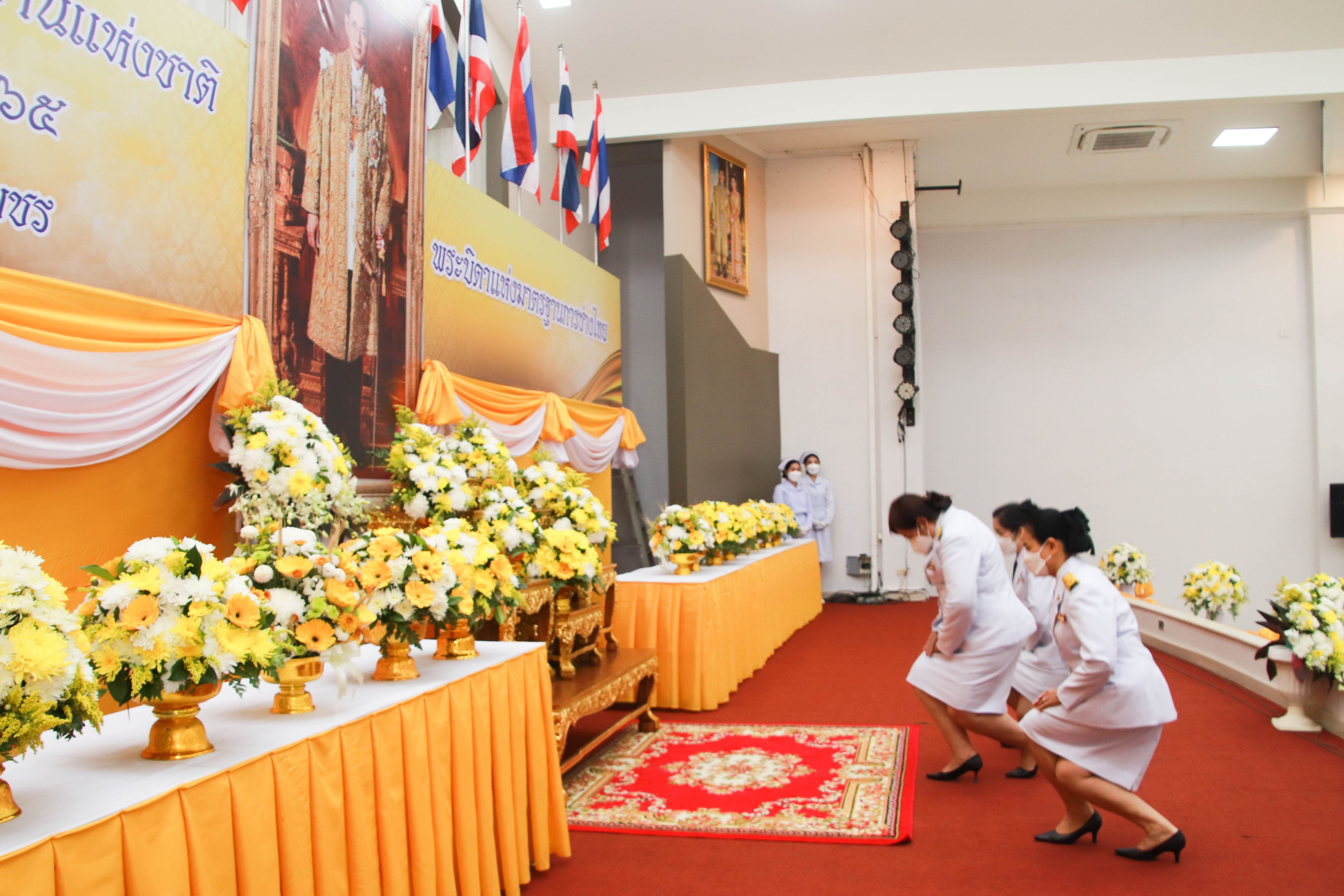 กำแพงเพชร เมืองมรดกโลก : พช.กำแพงเพชร ร่วมพิธีวางพานพุ่มฯและวันมาตรฐานฝีมือแรงงานแห่งชาติ ประจำปี 2565
