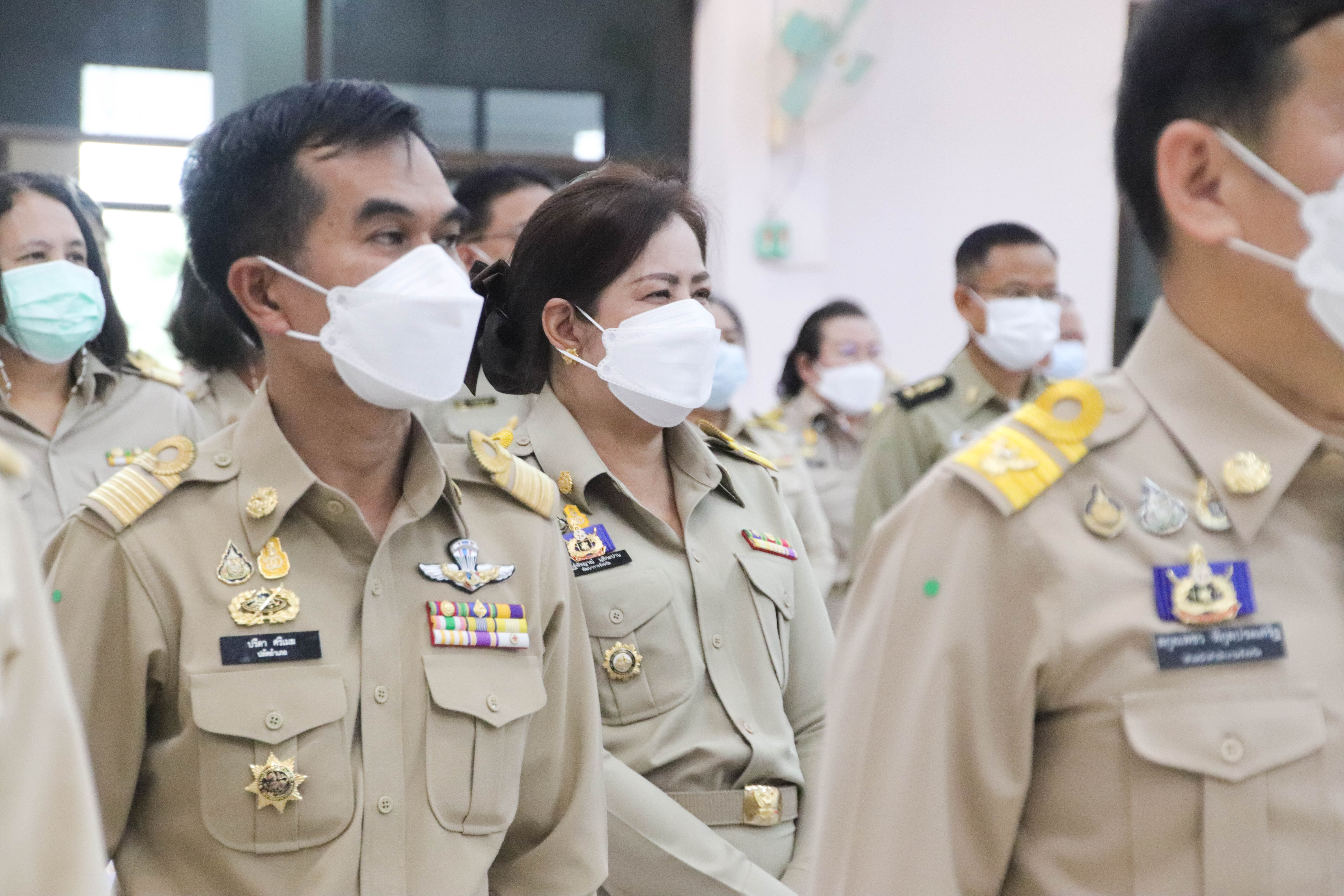 พช.กำแพงเพชร ร่วมพิธีถวายราชสักการะ ร.5 เนื่องในวันท้องถิ่นไทย ประจำปี 2565