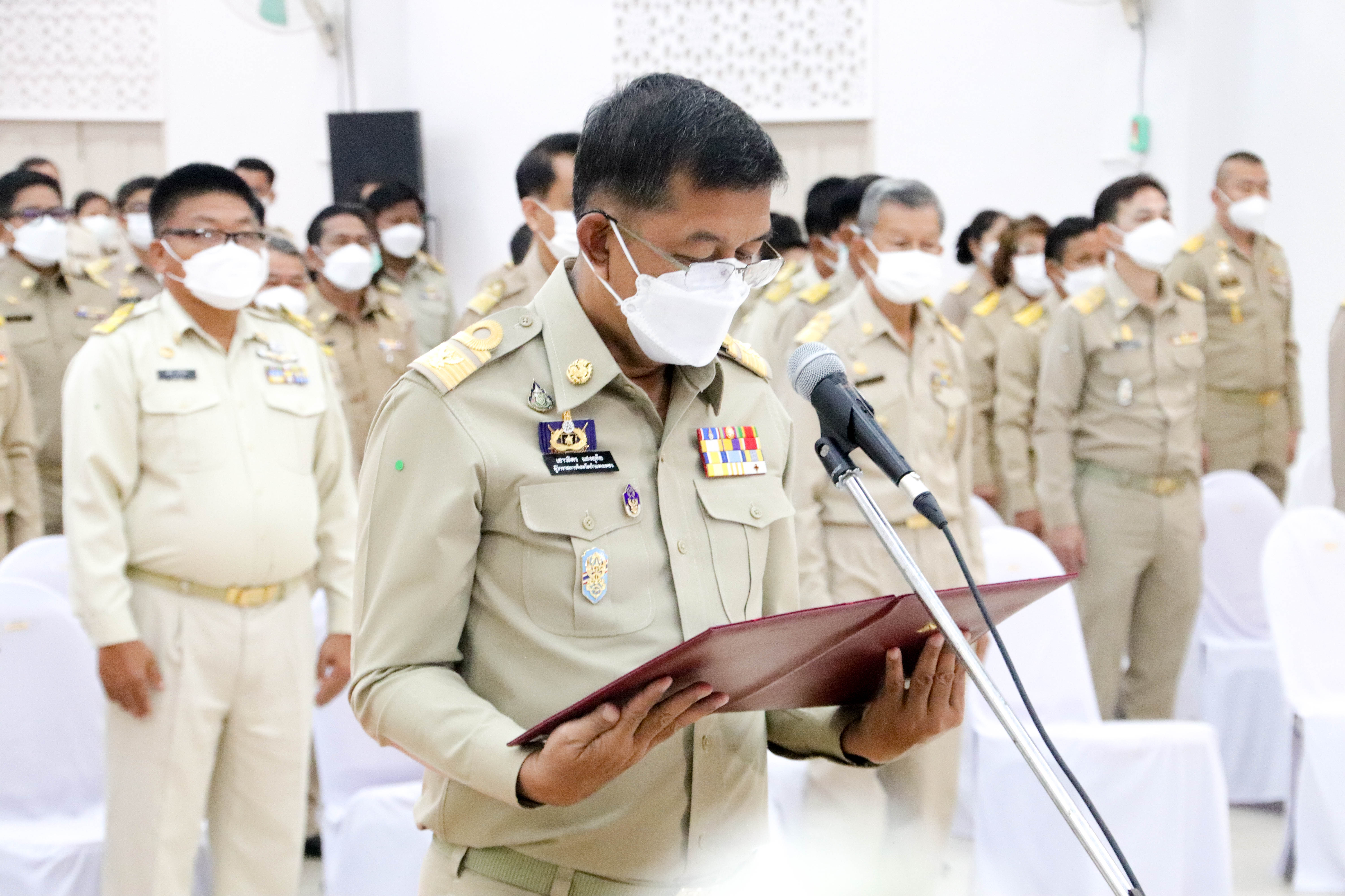 พช.กำแพงเพชร ร่วมพิธีถวายราชสักการะ ร.5 เนื่องในวันท้องถิ่นไทย ประจำปี 2565