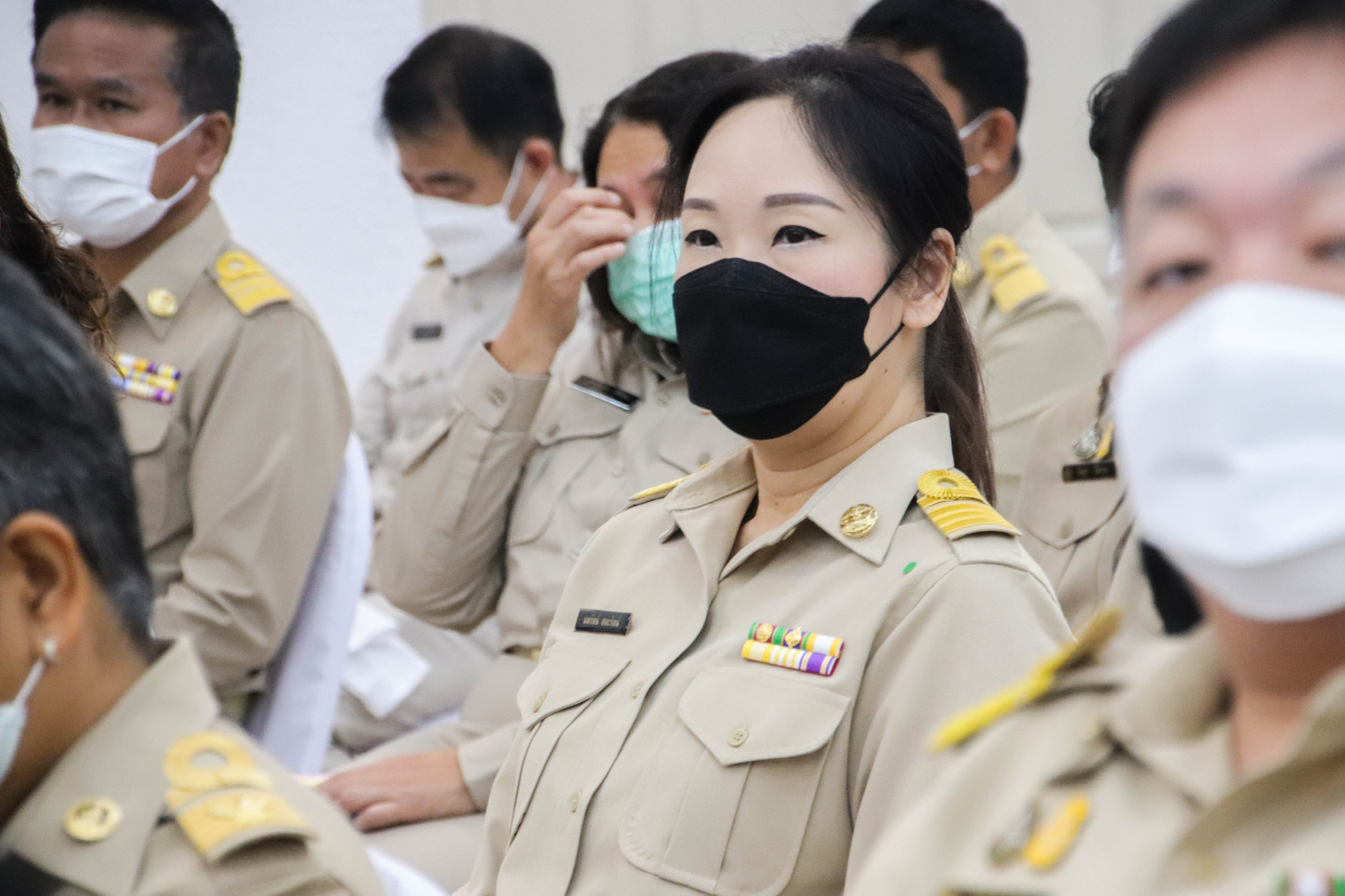 พช.กำแพงเพชร ร่วมพิธีถวายราชสักการะ ร.5 เนื่องในวันท้องถิ่นไทย ประจำปี 2565