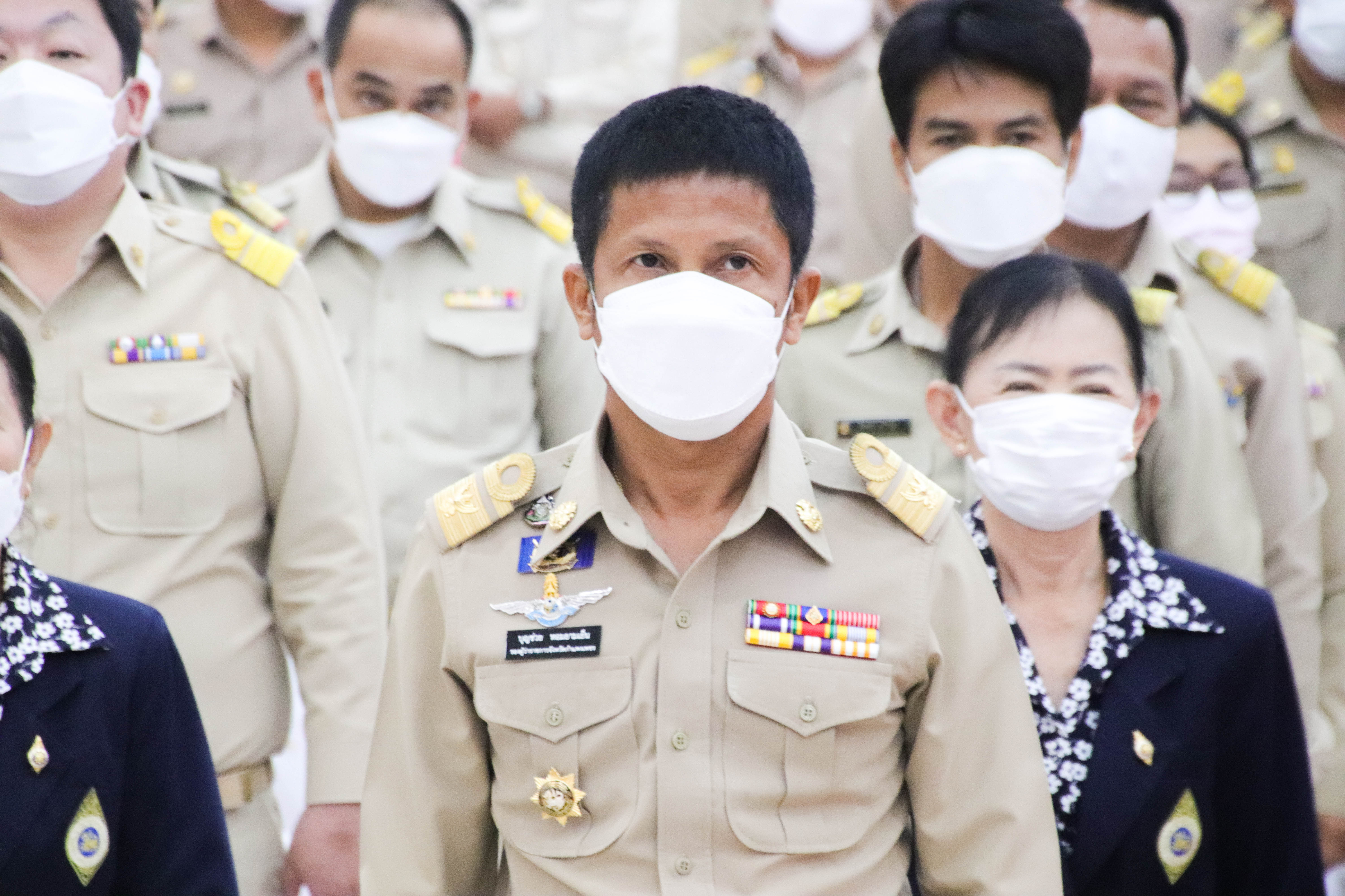 พช.กำแพงเพชร ร่วมพิธีถวายราชสักการะ ร.5 เนื่องในวันท้องถิ่นไทย ประจำปี 2565