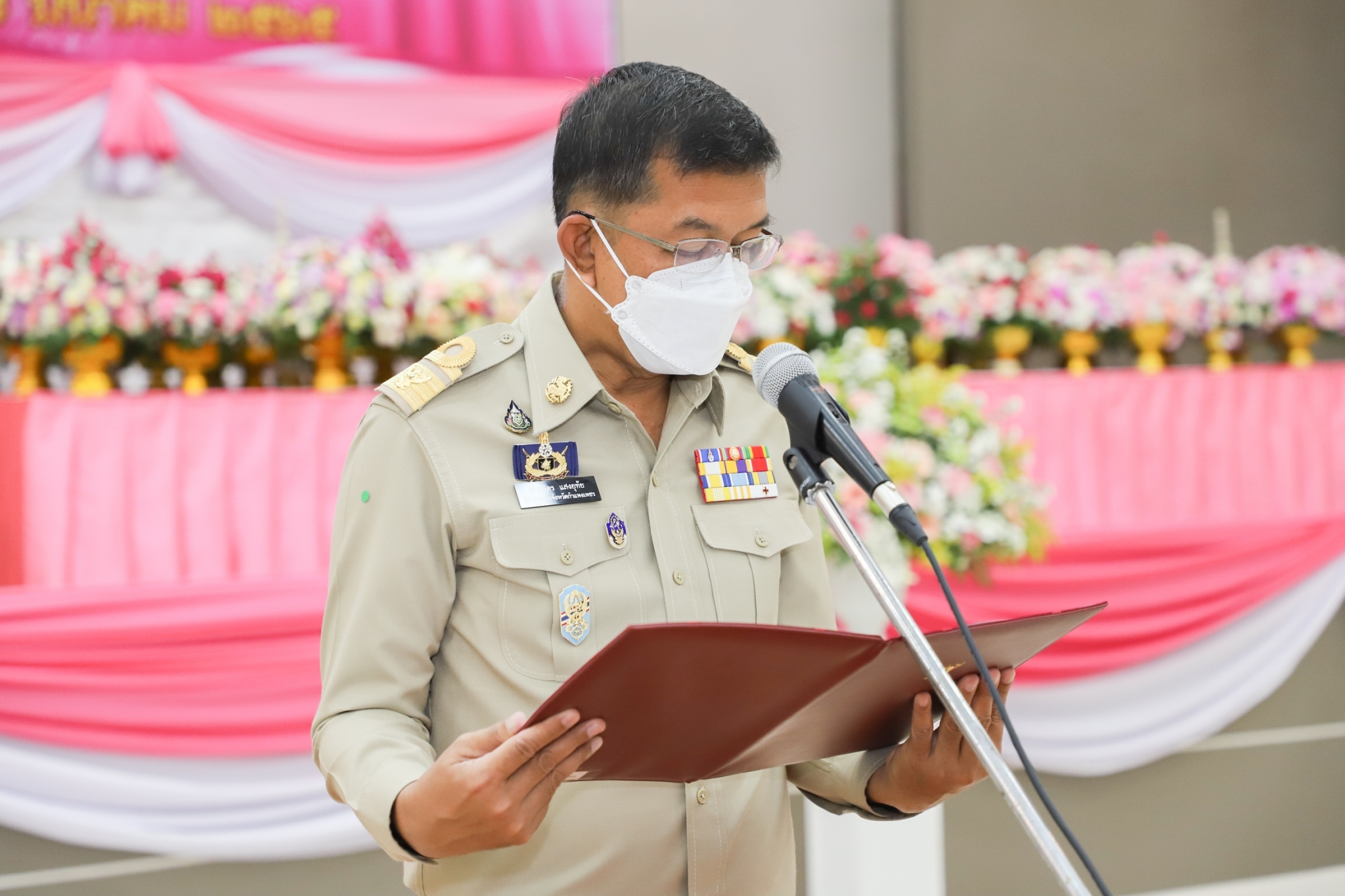 พช.กำแพงเพชร ร่วมพิธีถวายราชสักการะ ร.5 เนื่องในวันท้องถิ่นไทย ประจำปี 2565
