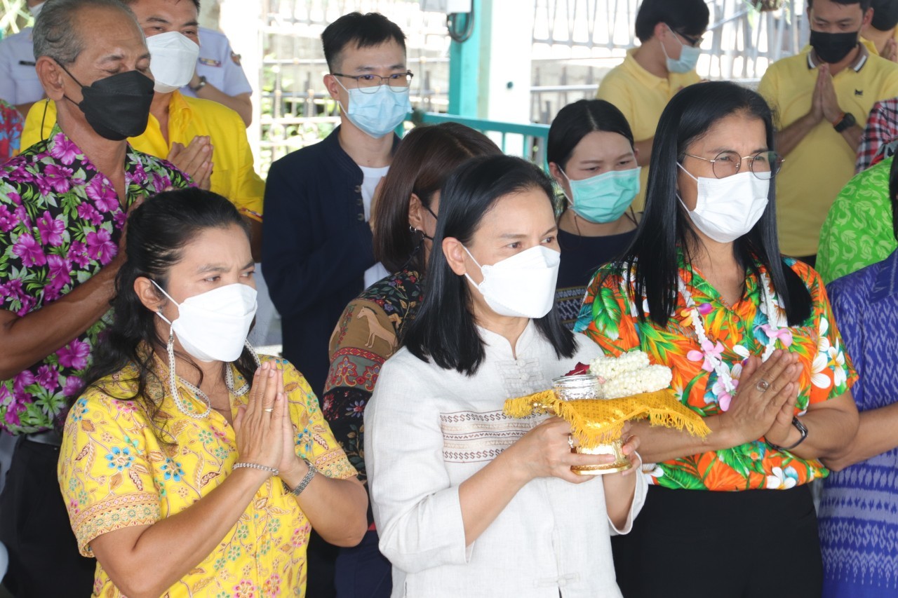 พช.กำแพงเพชร จัดกิจกรรม “สงกรานต์วิถีใหม่ สืบสานวัฒนธรรมไทย ท่านมาเราดีใจ ท่านไปเราคิดถึง”