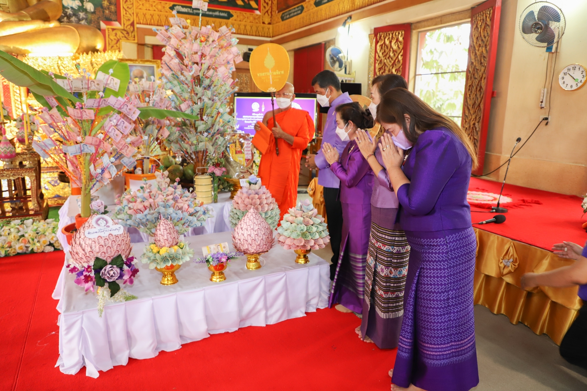 พช.กำแพงเพชร จัดพิธีทอดผ้าป่าสมทบกองทุนพัฒนาเด็กชนบทในพระราชูปถัมภ์สมเด็จพระเทพรัตนราชสุดาฯ สยามบรมราชกุมารี ประจำปี 2565
