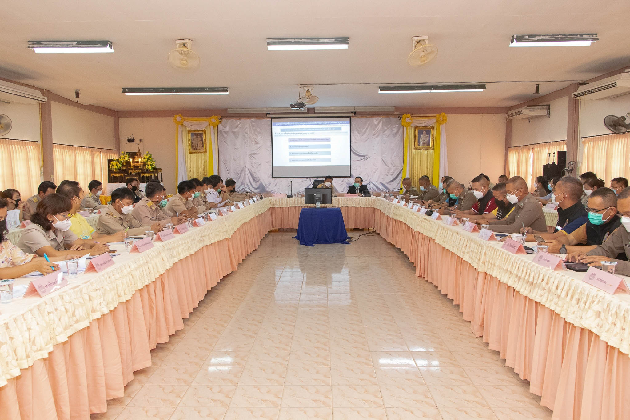 พช.กำแพงเพชร ร่วมประชุมคณะกรรมการศูนย์อำนวยการป้องกันและปราบปรามยาเสพติด จังหวัดกำแพงเพชร (ศอ.ปส.จ.กพ.) ครั้งที่ 4/2565