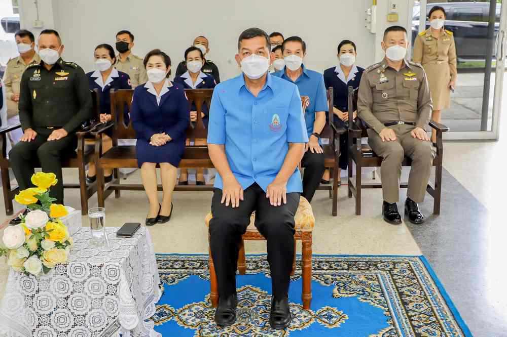 พช.ร่วมมอบสิ่งของพระราชทานของมูลนิธิราชประชานุเคราะห์และมอบทุนของกองทุนพัฒนาเด็กชนบทในพระราชูปถัมป์ฯ ในพื้นที่ อ.ขาณุวรลักษบุรี อ.บึงสามัคคี