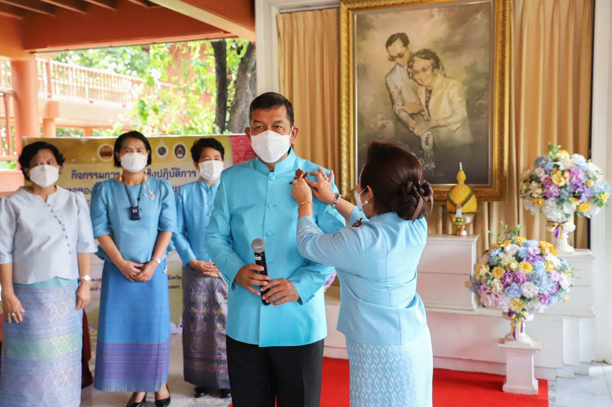 พี่น้องประชาชนชาวกำแพงเพชร ร่วมใจ ประดิษฐ์ “ผีเสื้อแห่งความจงรักภักดี” จากผ้าอัตลักษณ์ท้องถิ่น เพื่อเฉลิมพระเกียรติสมเด็จพระบรมราชชนนีพันปีหลวงฯ
