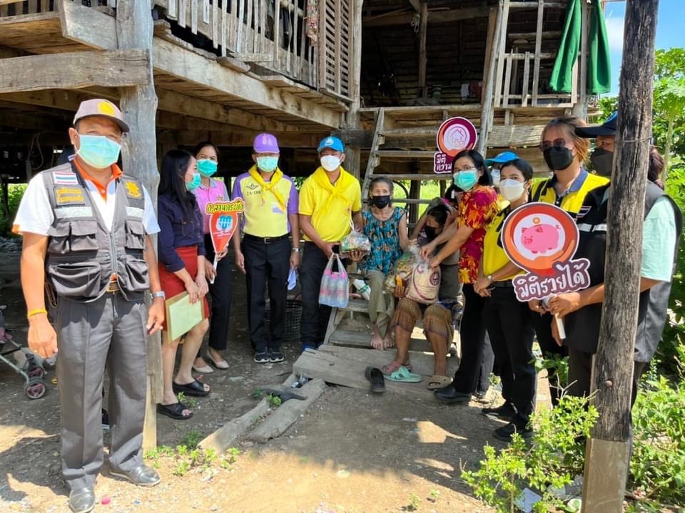 สามัคคี รวมพลัง ปฏิบัติการ “เคาะประตูแก้จน คนกำแพงฯ”