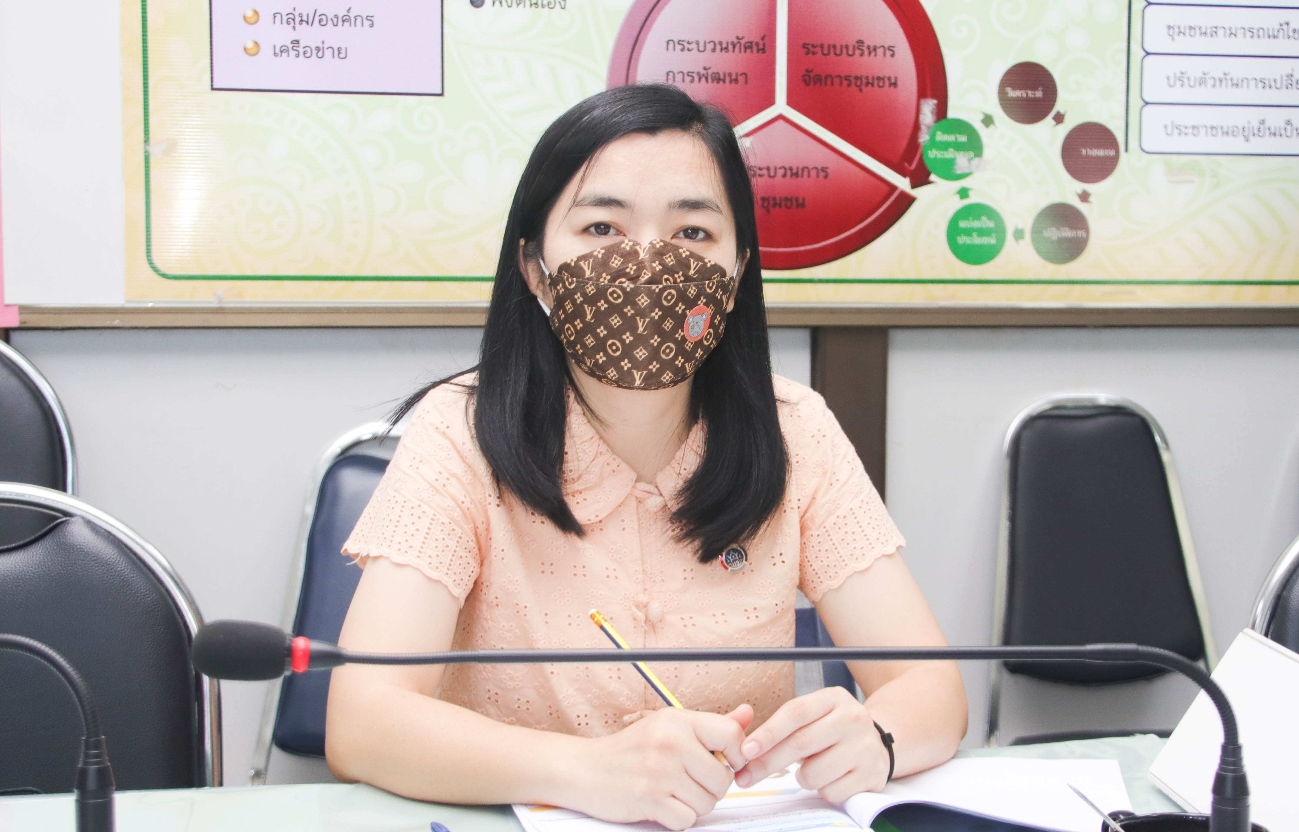 พช.กำแพงเพชร ร่วมประชุมการติดตามผลการดำเนินงานตามประเด็นการตรวจราชการ ประจำเดือนพฤษภาคม 2565 เขตตรวจราชการที่ 5 และเขตตรวจราชการที่ 18 ผ่านระบบประชุมทางไกล ZOOM  Cloud  Meeting