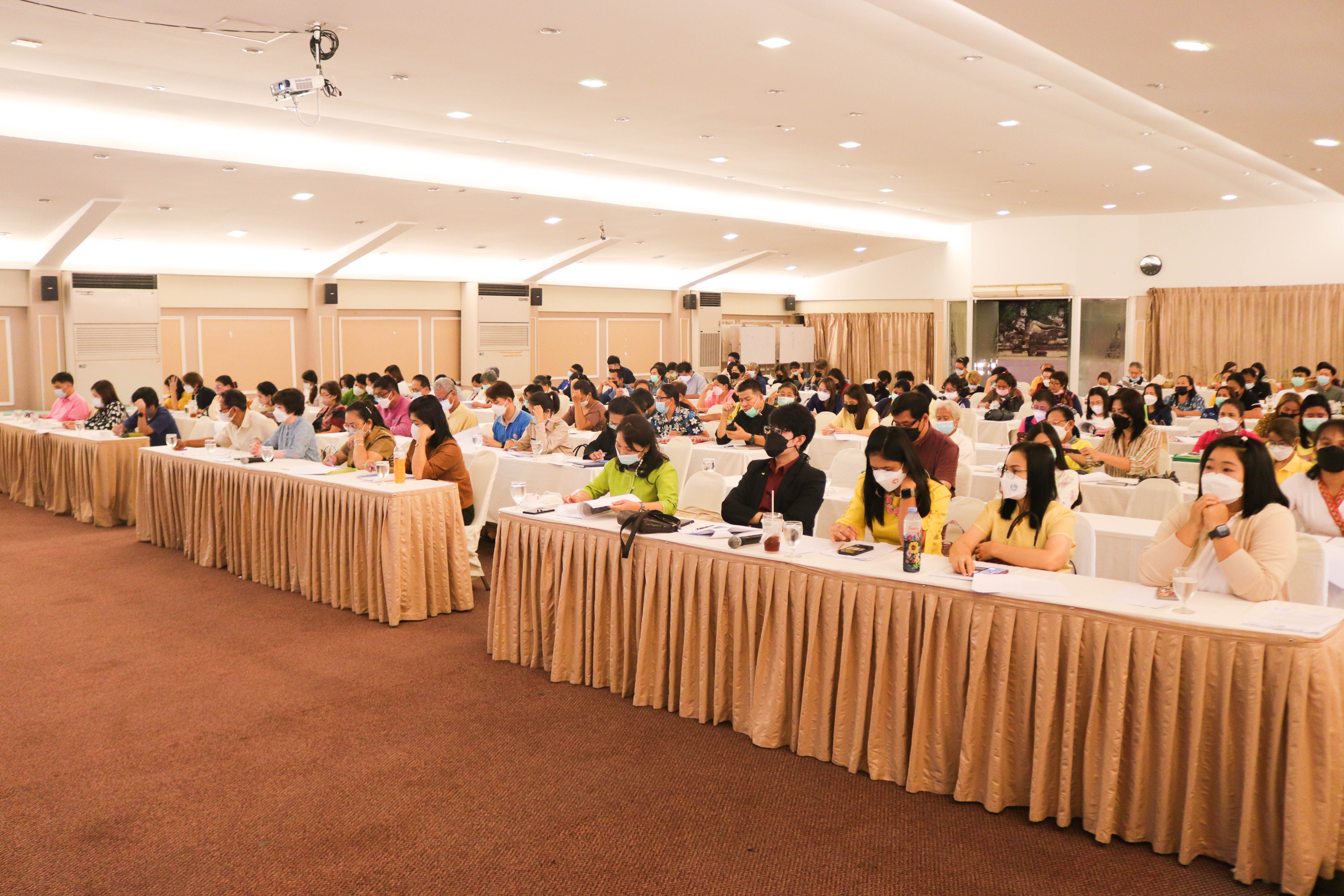 พช.กำแพงเพชร ประชุมชี้แจงแนวทางและหลักเกณฑ์การคัดสรรสุดยอดหนึ่งตำบล หนึ่งผลิตภัณฑ์ไทย ปี พ.ศ.2565