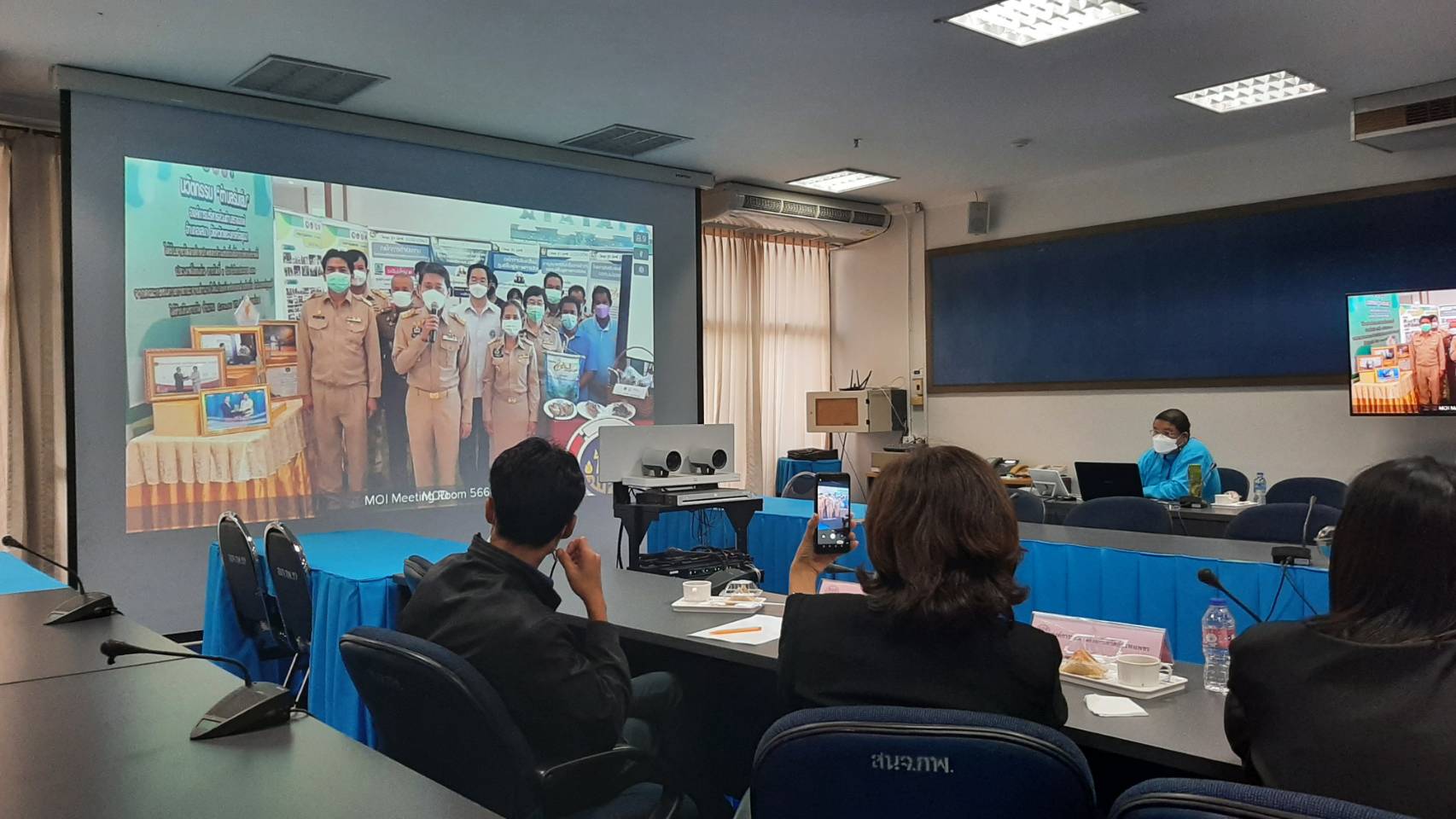 พช.กำแพงเพชร เข้าร่วมการประชุม คณะกรรมการประสานงานเพื่อแก้ไขปัญหายาเสพติดในสถานการณ์โควิด -19