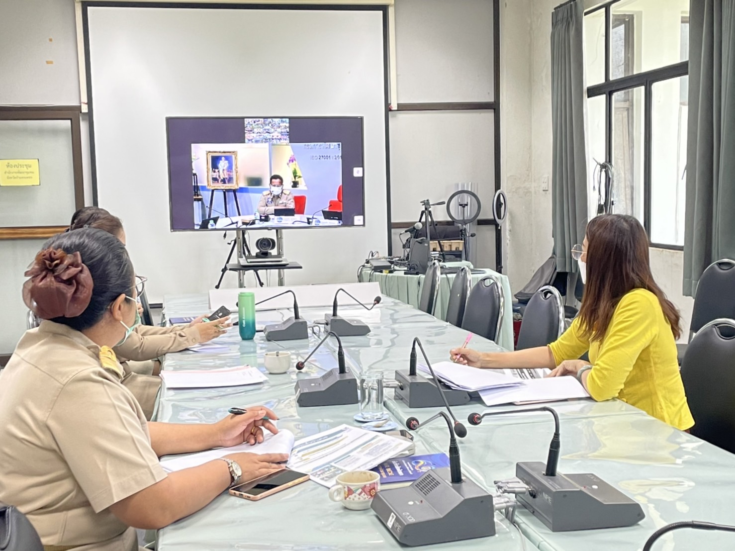 พช.กำแพงเพชร ร่วมประชุมกรมการพัฒนาชุมชน ประจำเดือนพฤษภาคม 2565 ผ่านระบบการประชุมทางไกล(Video Conference)