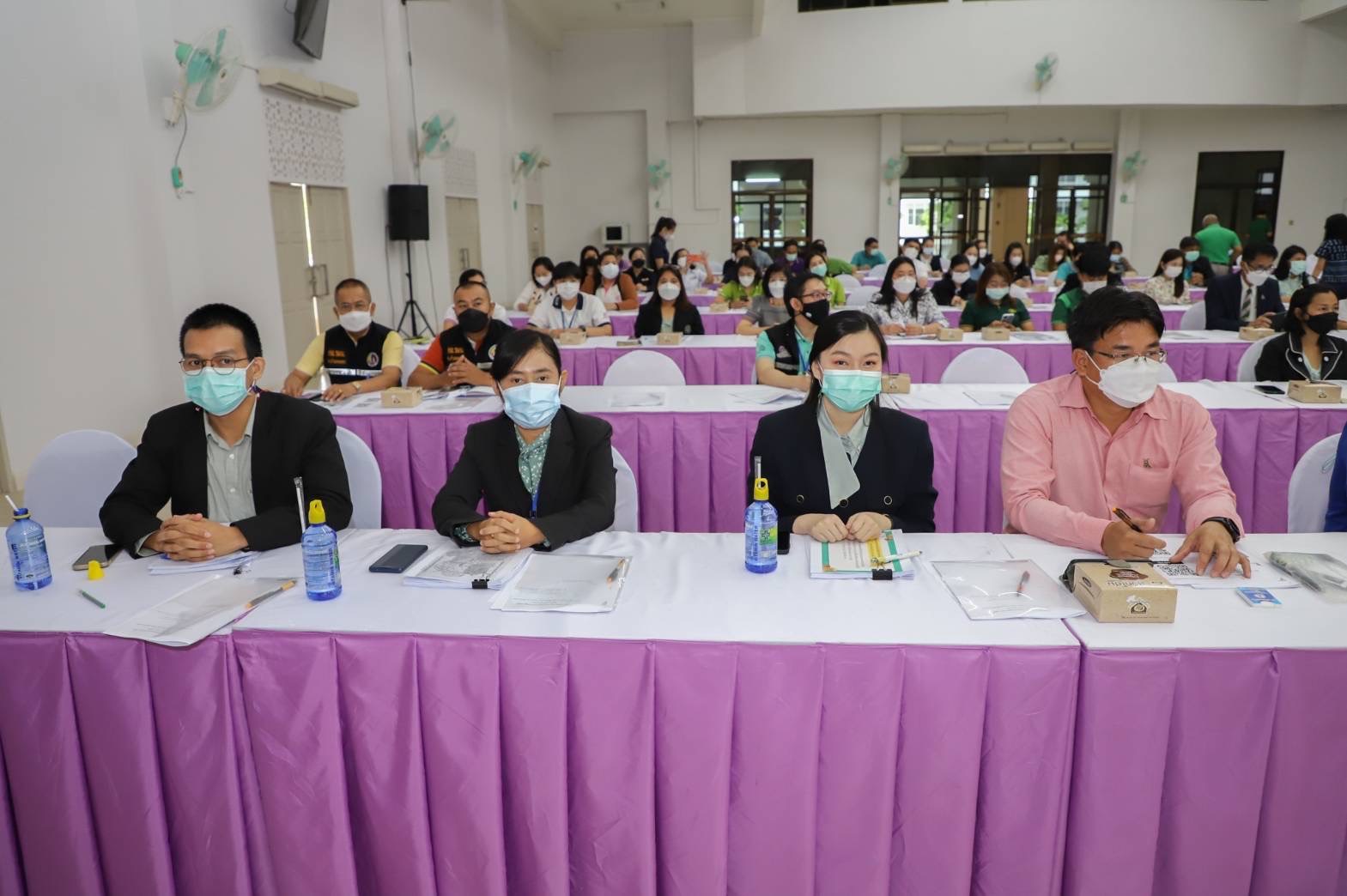 จังหวัดกำแพงเพชร จัดกิจกรรมประชุมชี้แจงการพัฒนาจังหวัดโดยการมีส่วนร่วม