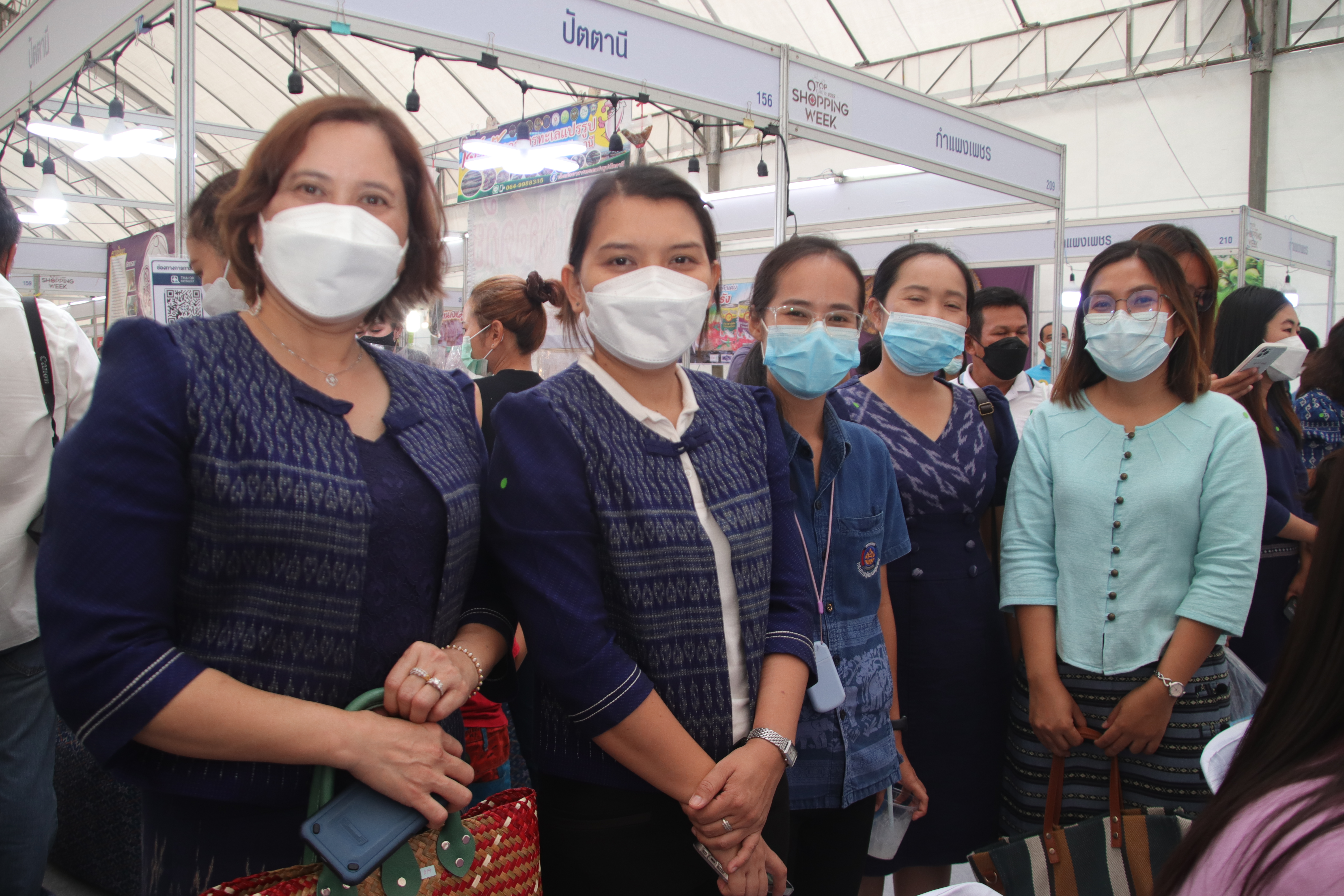 เปิดแล้ว !! OTOP Shopping กำแพงเพชร “สุขทวีคูณ เพิ่มพูนเศรษฐกิจ ชีวิตดี Happy ทั่วภูมิภาค” ขนทัพสินค้าโอทอปให้ ช้อป ชิม ชม กว่า 300 ร้านค้า กระตุ้นเศรษฐกิจฐานราก