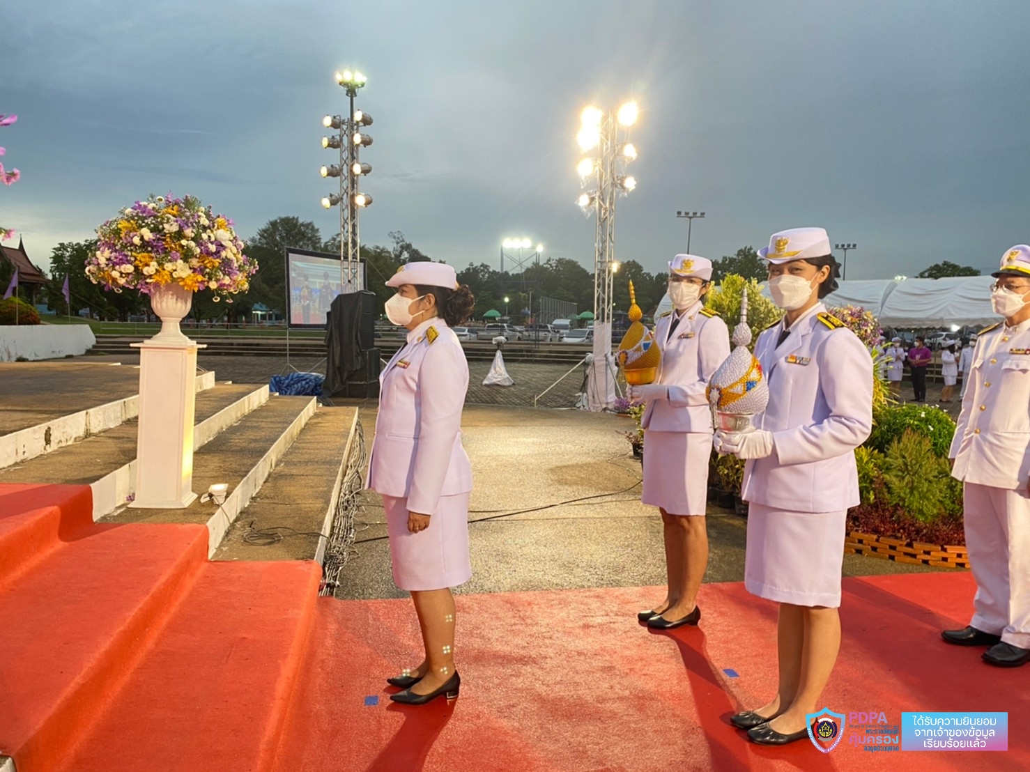 พช.กำแพงเพชร ร่วมพิธีถวายราชสักการะและวางพานพุ่ม และพิธีจุดเทียนชัยถวายพระพรชัยมงคล สมเด็จพระนางเจ้าฯ พระบรมราชินี 3 มิถุนายน 2565