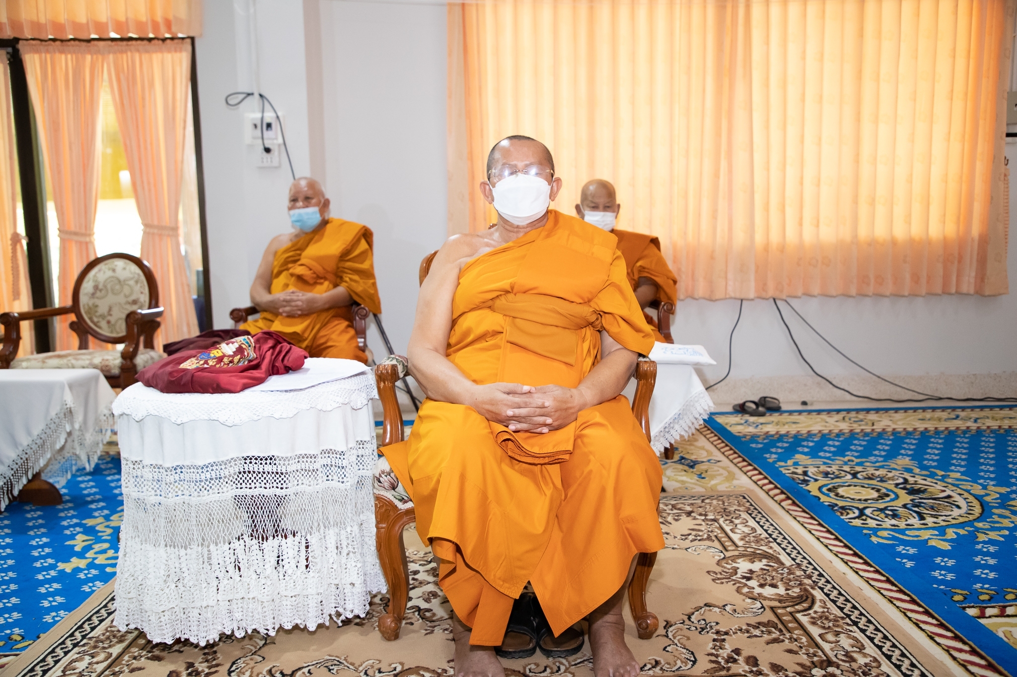 พช.กำแพงเพชร ร่วมพิธีมอบผ้าไตร โครงการบรรพชาอุปสมบท 910 รูป เฉลิมพระเกียรติสมเด็จพระนางเจ้าสิริกิติ์ พระบรมราชินีนาถ พระบรมราชชนนีพันปีหลวง เนื่องในโอกาสมหามงคลเฉลิมพระชนมพรรษา