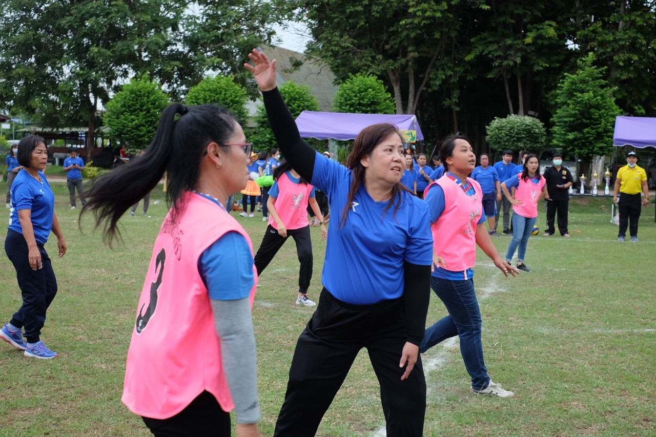 สุดพลัง! พจ.หนิง นำทัพนักกีฬา พช.กำแพง สู้สุดใจ!  ในกิจกรรม “สานสัมพันธ์น้องพี่ 60 ปี พช.” เขตตรวจราชการที่ 18 @ ศพช.พิษณุโลก