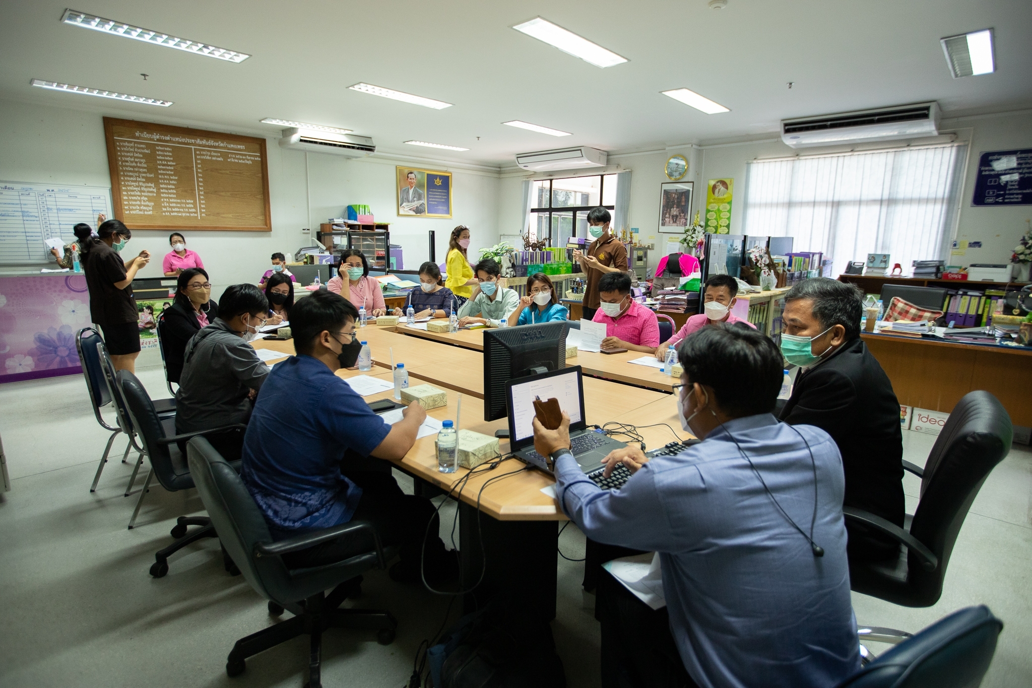 พช.กำแพงเพชร ร่วมประชุมเครือข่ายระดับจังหวัดเพื่อติดตามและสื่อสารประเด็นที่สอดคล้องกับเร่องที่สื่อสารสาระสำคัญ ประจำปีงบประมาณ 2565 ครั้งที่4 / 2565