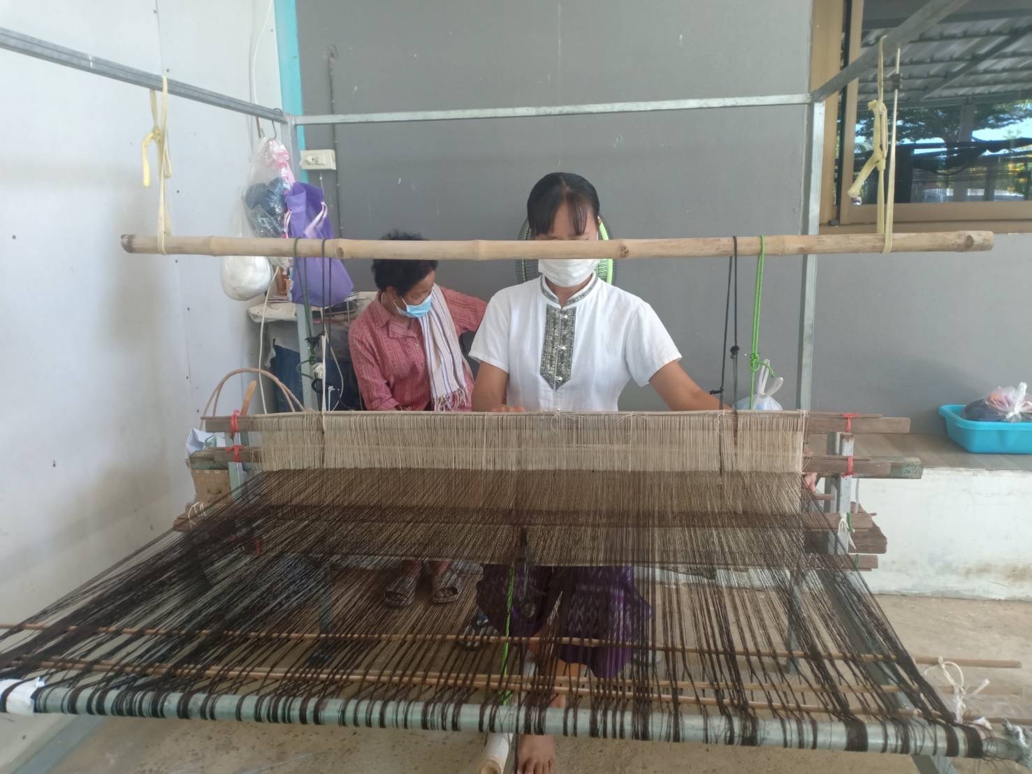 พช.กำแพงเพชร ติดตามความก้าวหน้า ในการทอผ้าลายพระราชทาน “ผ้าขิดลายนารีรัตนราชกัญญา” ในพื้นที่อำเภอไทรงาม, อำเภอทรายทองวัฒนา, อำเภอคลองขลุง และอำเภอขาณุวรลักษบุรี