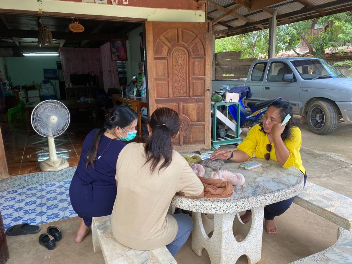 พช.กำแพงเพชร ติดตามความก้าวหน้า ในการทอผ้าลายพระราชทาน “ผ้าขิดลายนารีรัตนราชกัญญา” ในพื้นที่อำเภอไทรงาม, อำเภอทรายทองวัฒนา, อำเภอคลองขลุง และอำเภอขาณุวรลักษบุรี