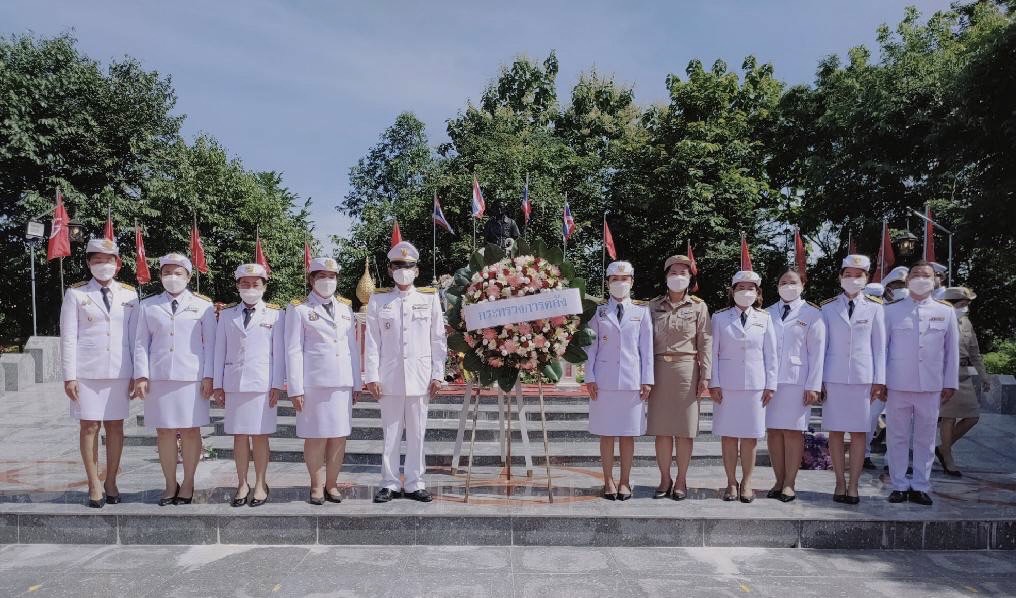 พช.กำแพงเพชร ร่วมงานพิธีเนื่องในวันคล้ายวันสวรรคตสมเด็จพระศรีนครินทราบรมมราชจะชนนี