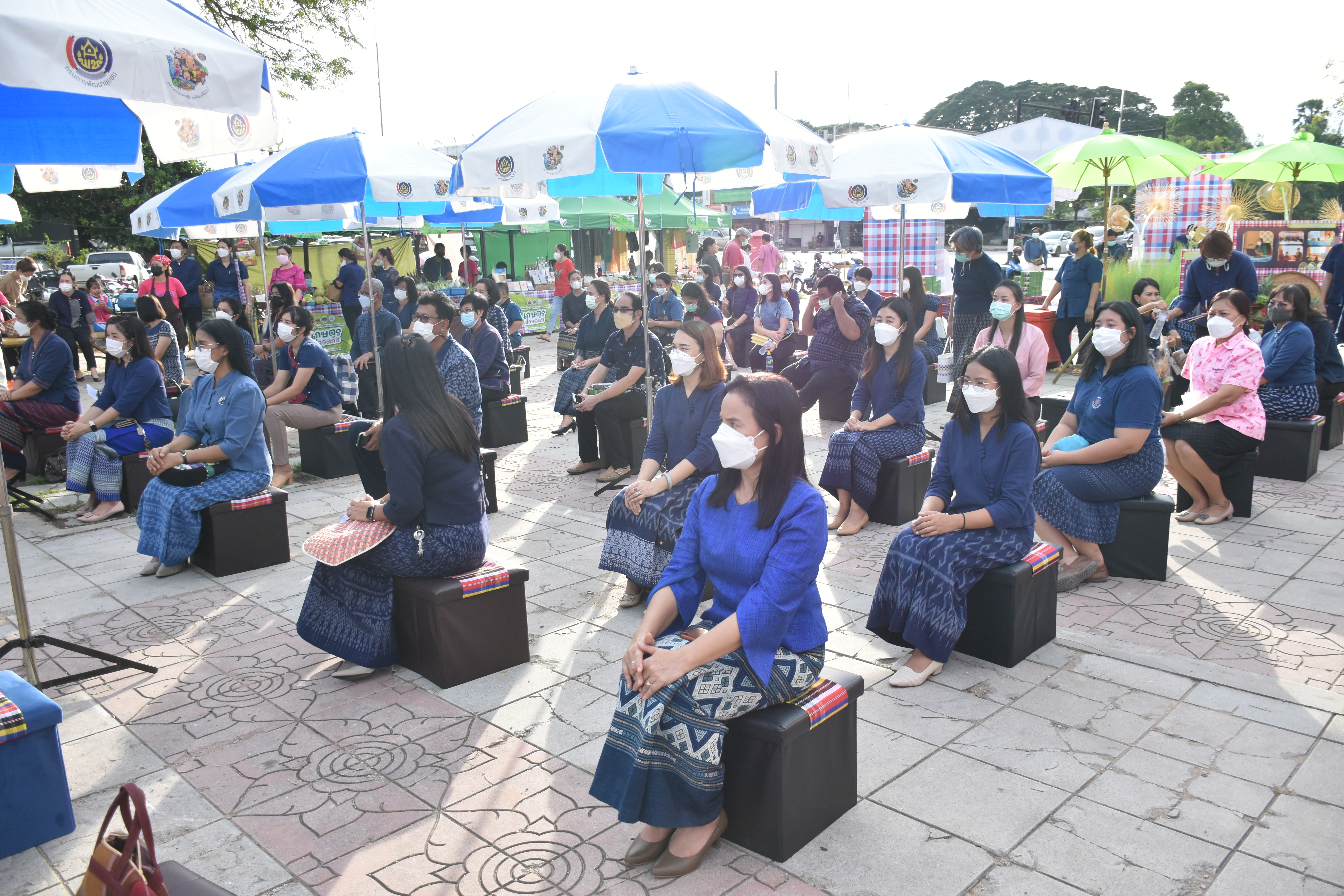 จังหวัดกำแพงเพชร กระตุ้นเศรษฐกิจเศรษฐกิจฐานราก สร้างรายได้แก่ชุมชน ผ่านกิจกรรมส่งเสริมช่องทางการตลาดอาหารปลอดภัย 30 สิงหาคม – 1 กันยายน 2565