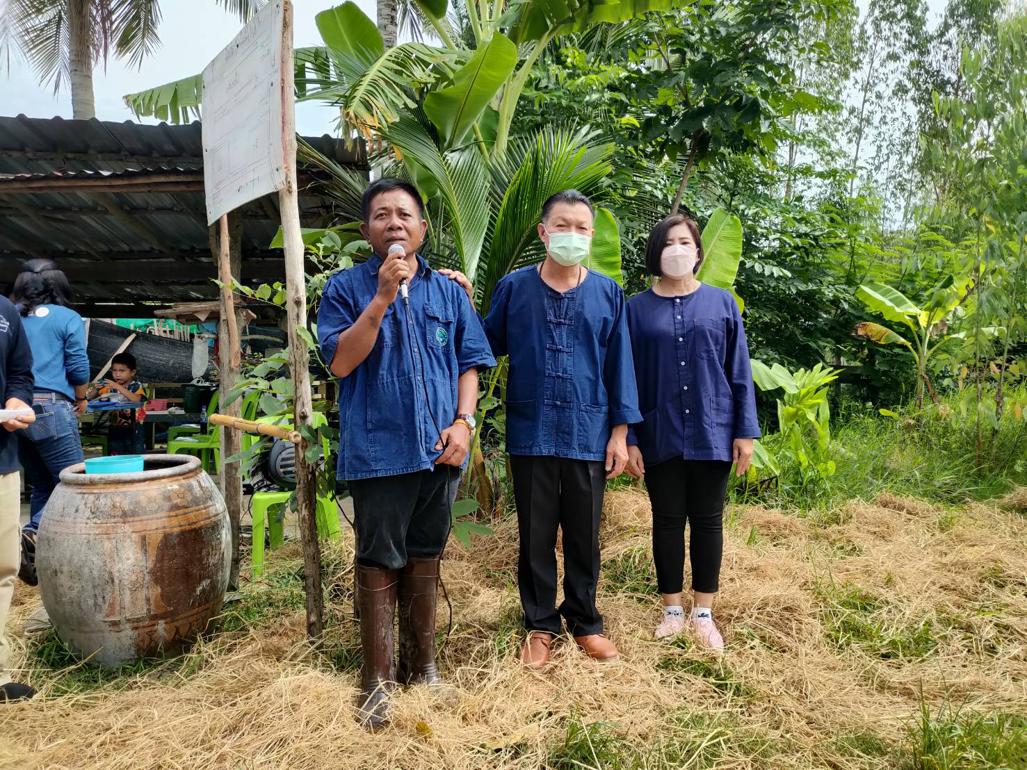 พช.กำแพงเพชร และคณะกรรมการเครือข่ายโคก หนอง นา ระดับจังหวัด ร่วมจัดกิจกรรมเอามื้อสามัคคี “ร่วมมือ ร่วมแรง ร่วมใจ พร้อมก้าวเดินไปด้วยกัน”