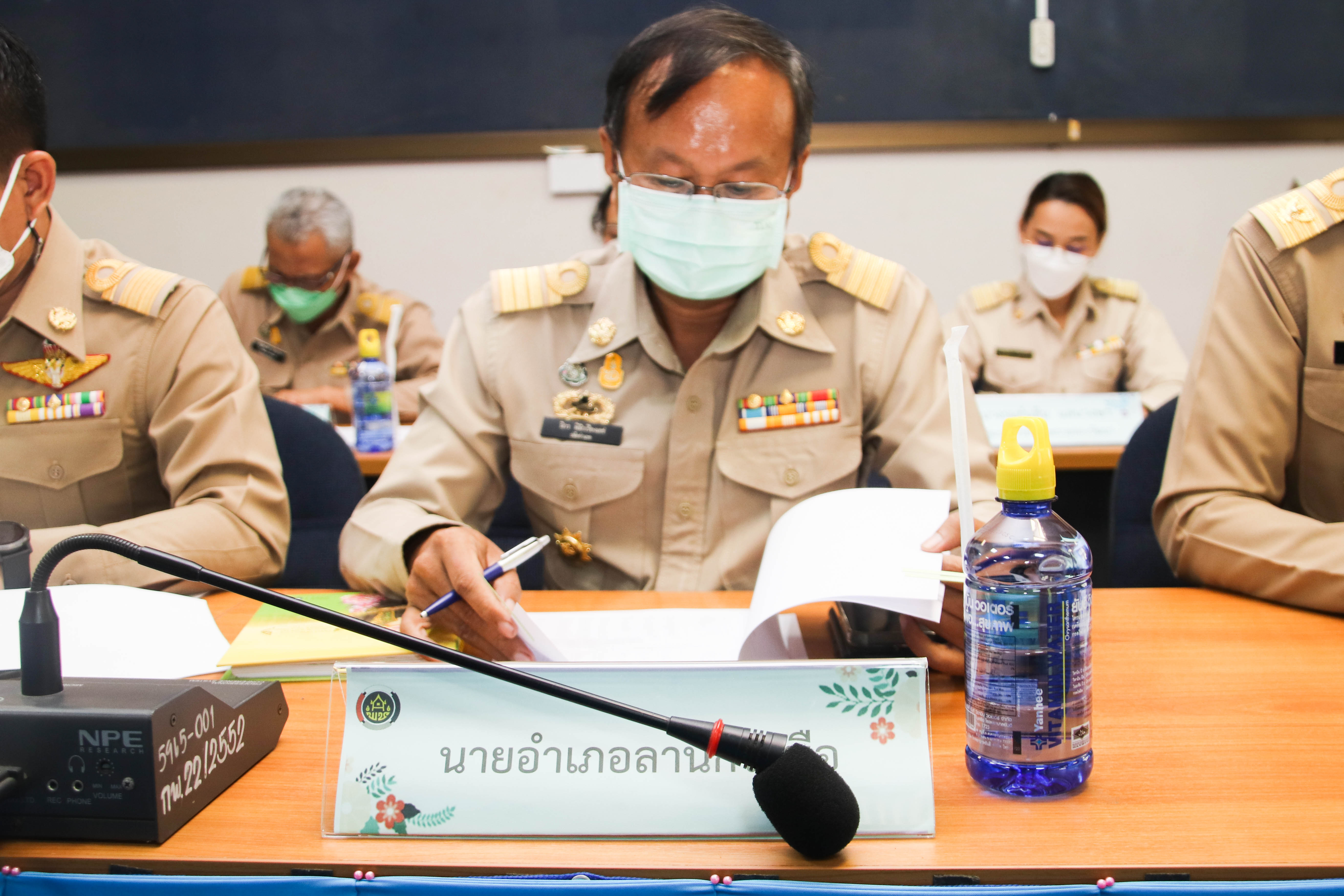 พช.กำแพงเพชร ประชุมคณะกรรมการบริหารศูนย์อำนวยการขจัดความยากจนและพัฒนาคนทุกช่วงวัยอย่างยั่งยืนตามหลักปรัชญาของเศรษฐกิจพอเพียงจังหวัดกำแพงเพชร (คจพ.จ.) ครั้งที่ 4/2565