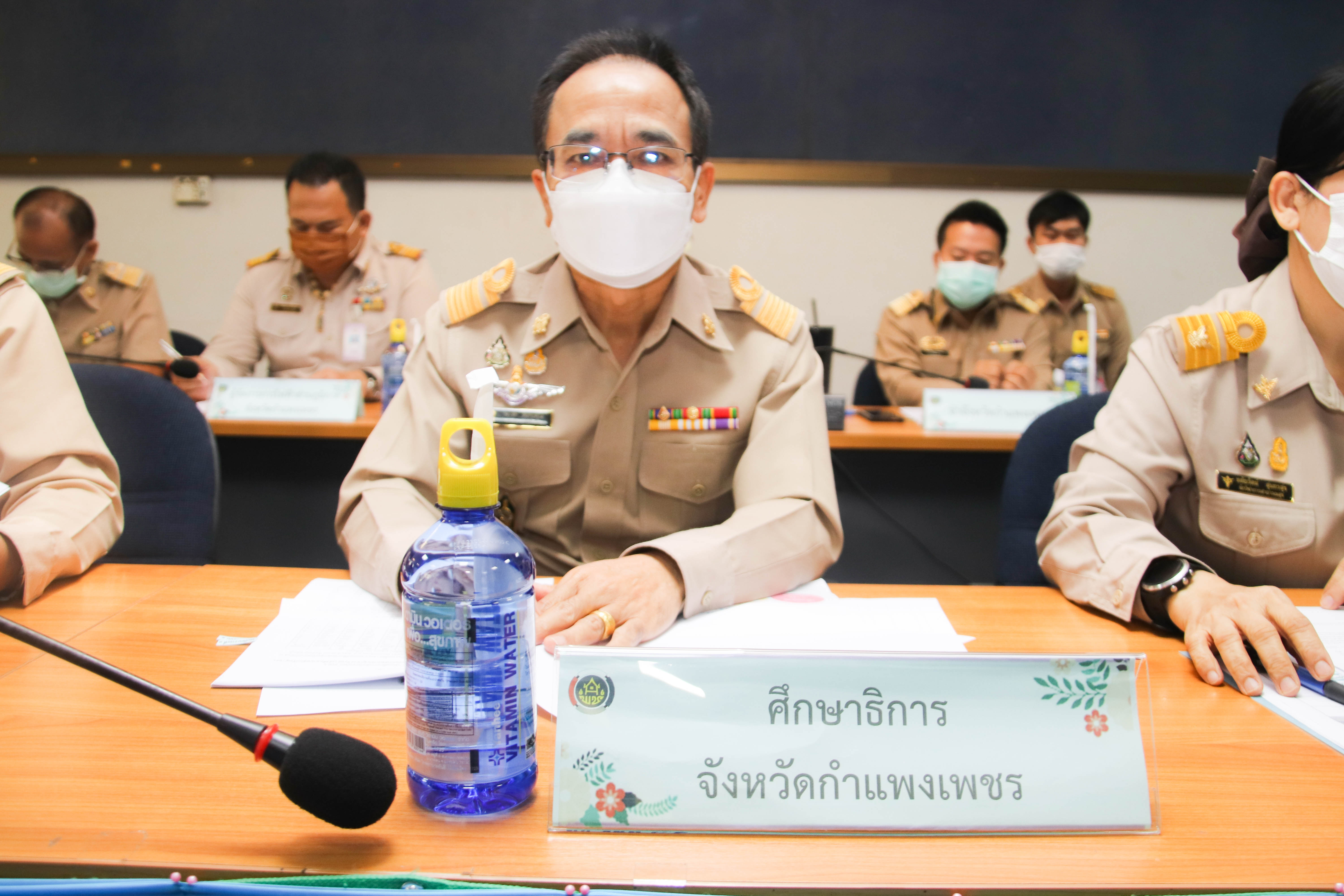 พช.กำแพงเพชร ประชุมคณะกรรมการบริหารศูนย์อำนวยการขจัดความยากจนและพัฒนาคนทุกช่วงวัยอย่างยั่งยืนตามหลักปรัชญาของเศรษฐกิจพอเพียงจังหวัดกำแพงเพชร (คจพ.จ.) ครั้งที่ 4/2565