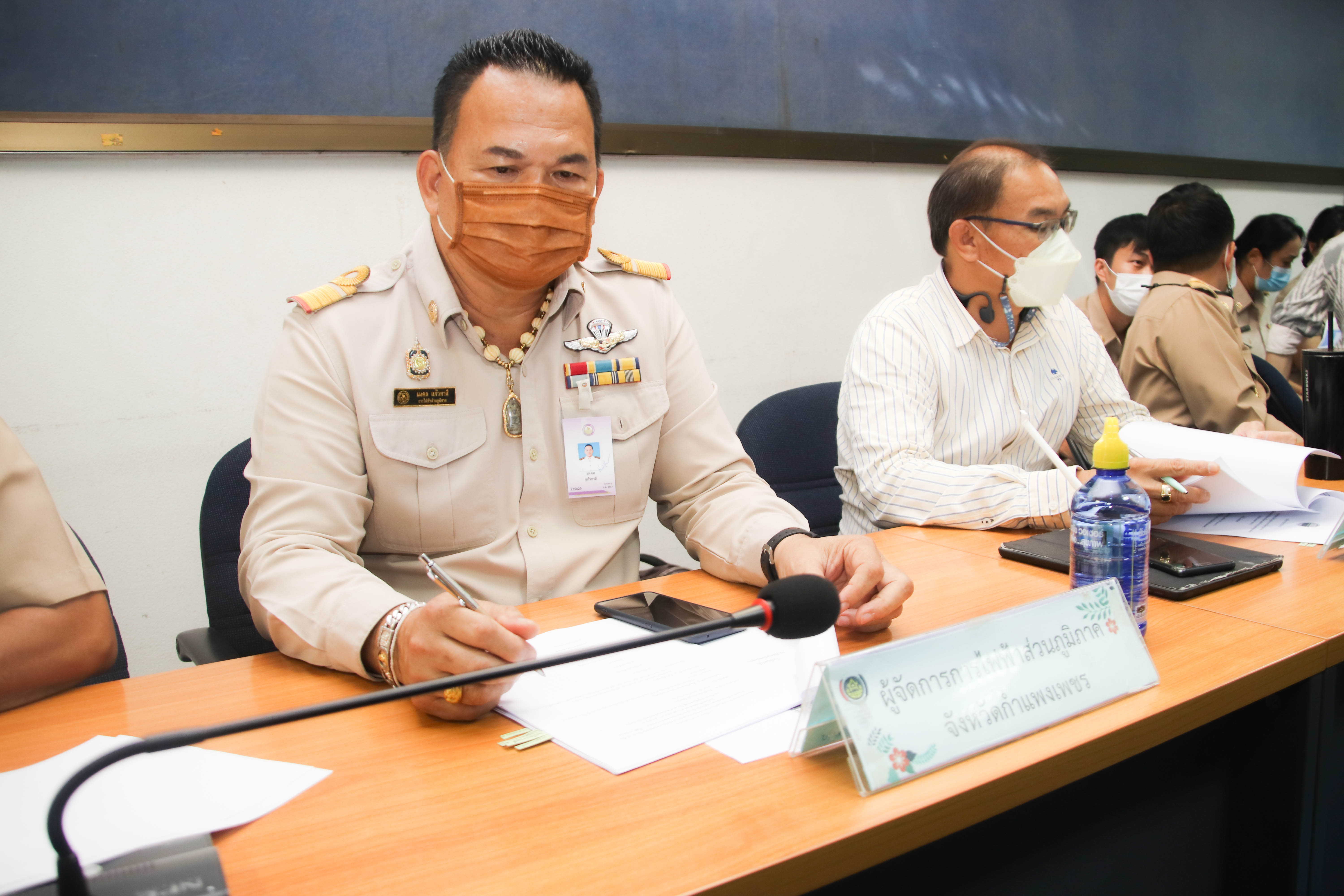 พช.กำแพงเพชร ประชุมคณะกรรมการบริหารศูนย์อำนวยการขจัดความยากจนและพัฒนาคนทุกช่วงวัยอย่างยั่งยืนตามหลักปรัชญาของเศรษฐกิจพอเพียงจังหวัดกำแพงเพชร (คจพ.จ.) ครั้งที่ 4/2565