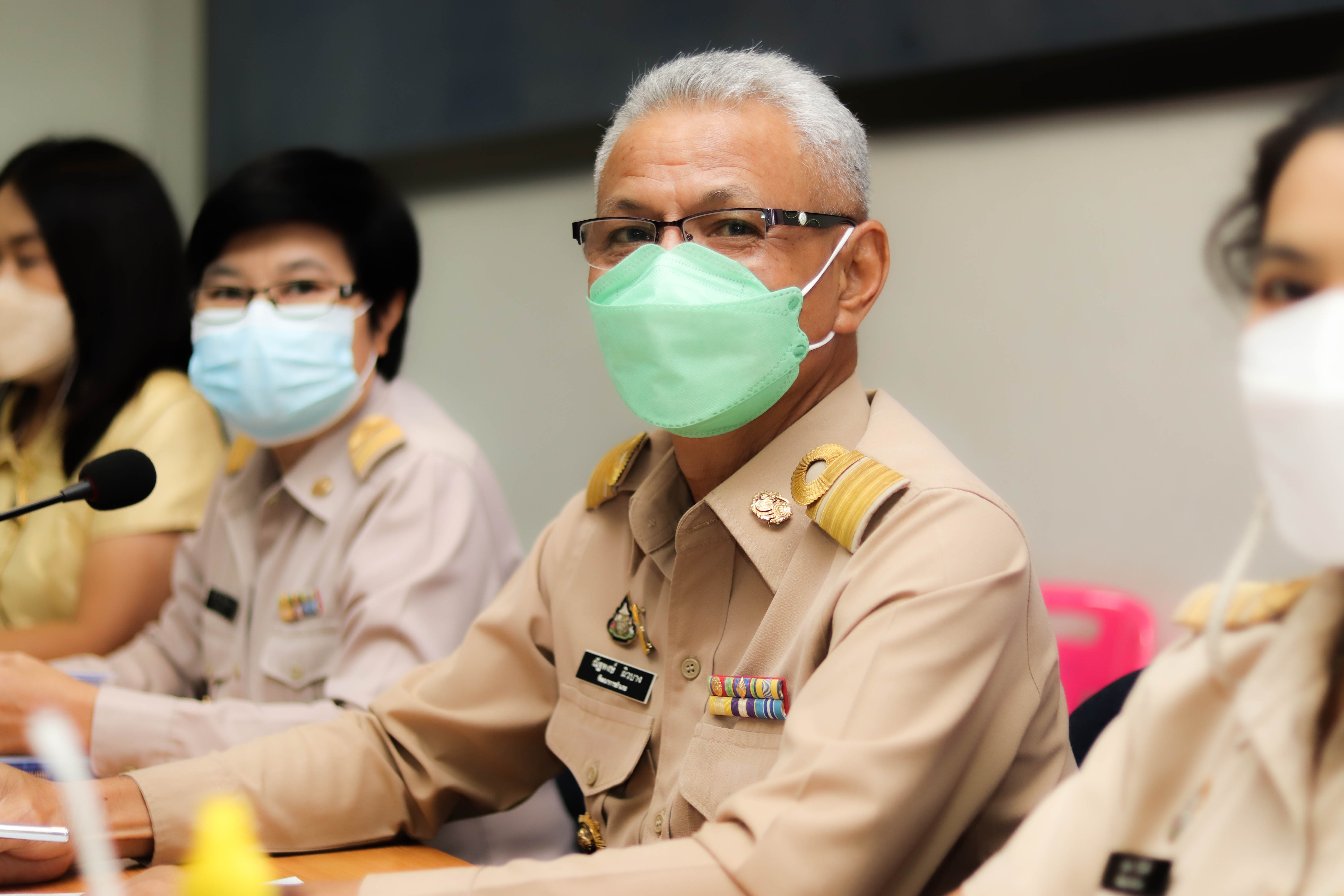 พช.กำแพงเพชร ประชุมคณะกรรมการบริหารศูนย์อำนวยการขจัดความยากจนและพัฒนาคนทุกช่วงวัยอย่างยั่งยืนตามหลักปรัชญาของเศรษฐกิจพอเพียงจังหวัดกำแพงเพชร (คจพ.จ.) ครั้งที่ 4/2565