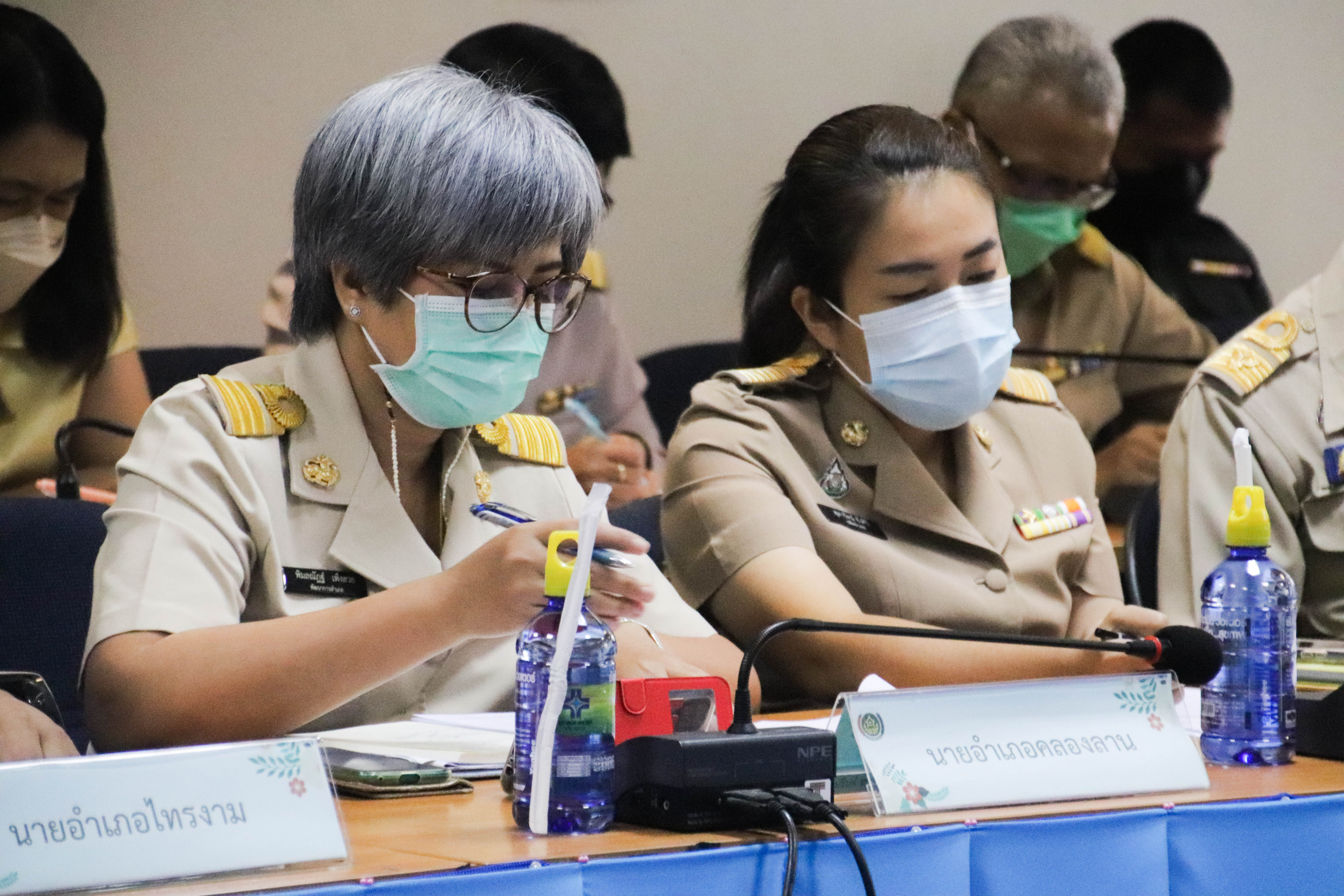 พช.กำแพงเพชร ประชุมคณะกรรมการบริหารศูนย์อำนวยการขจัดความยากจนและพัฒนาคนทุกช่วงวัยอย่างยั่งยืนตามหลักปรัชญาของเศรษฐกิจพอเพียงจังหวัดกำแพงเพชร (คจพ.จ.) ครั้งที่ 4/2565