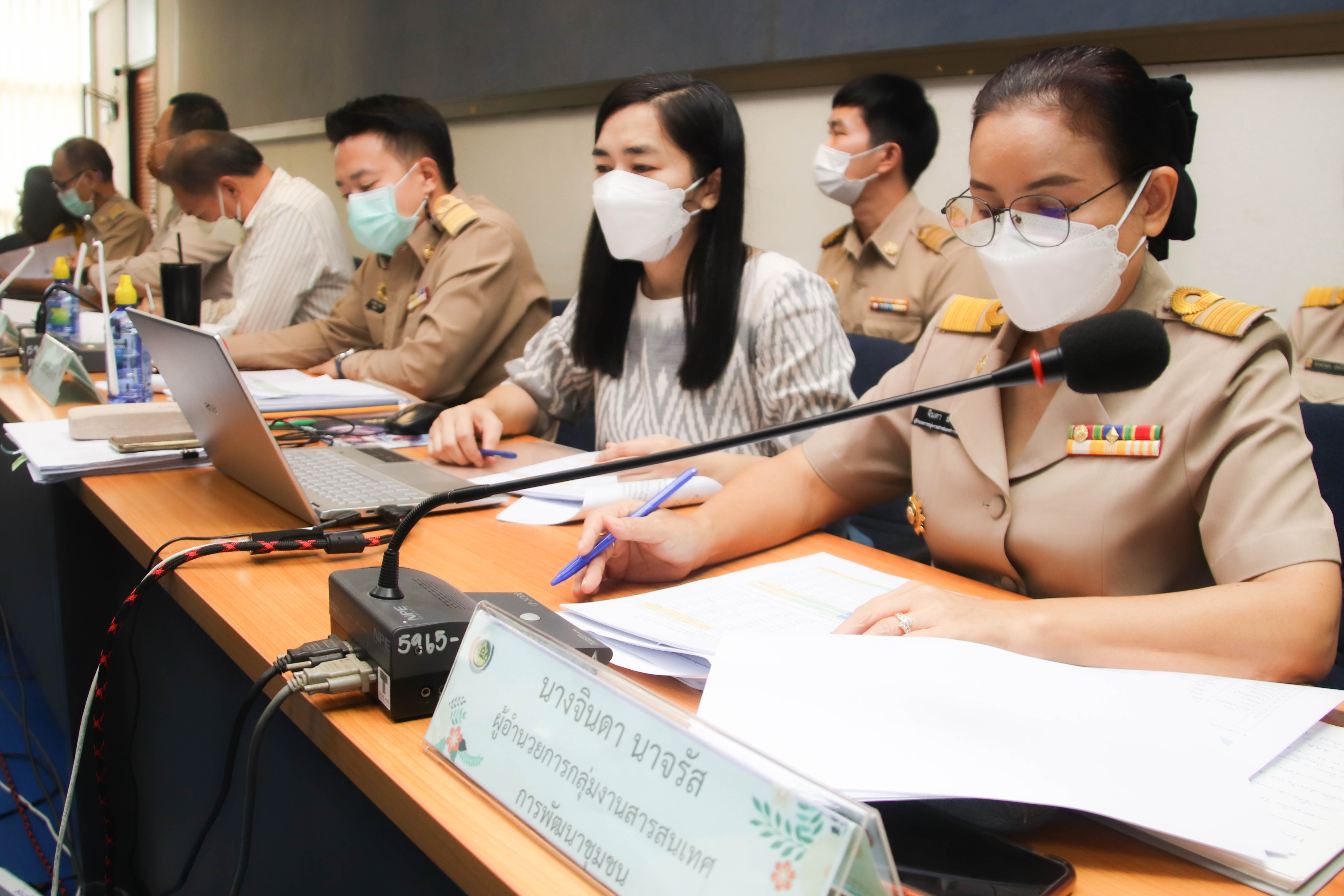 พช.กำแพงเพชร ประชุมคณะกรรมการบริหารศูนย์อำนวยการขจัดความยากจนและพัฒนาคนทุกช่วงวัยอย่างยั่งยืนตามหลักปรัชญาของเศรษฐกิจพอเพียงจังหวัดกำแพงเพชร (คจพ.จ.) ครั้งที่ 4/2565