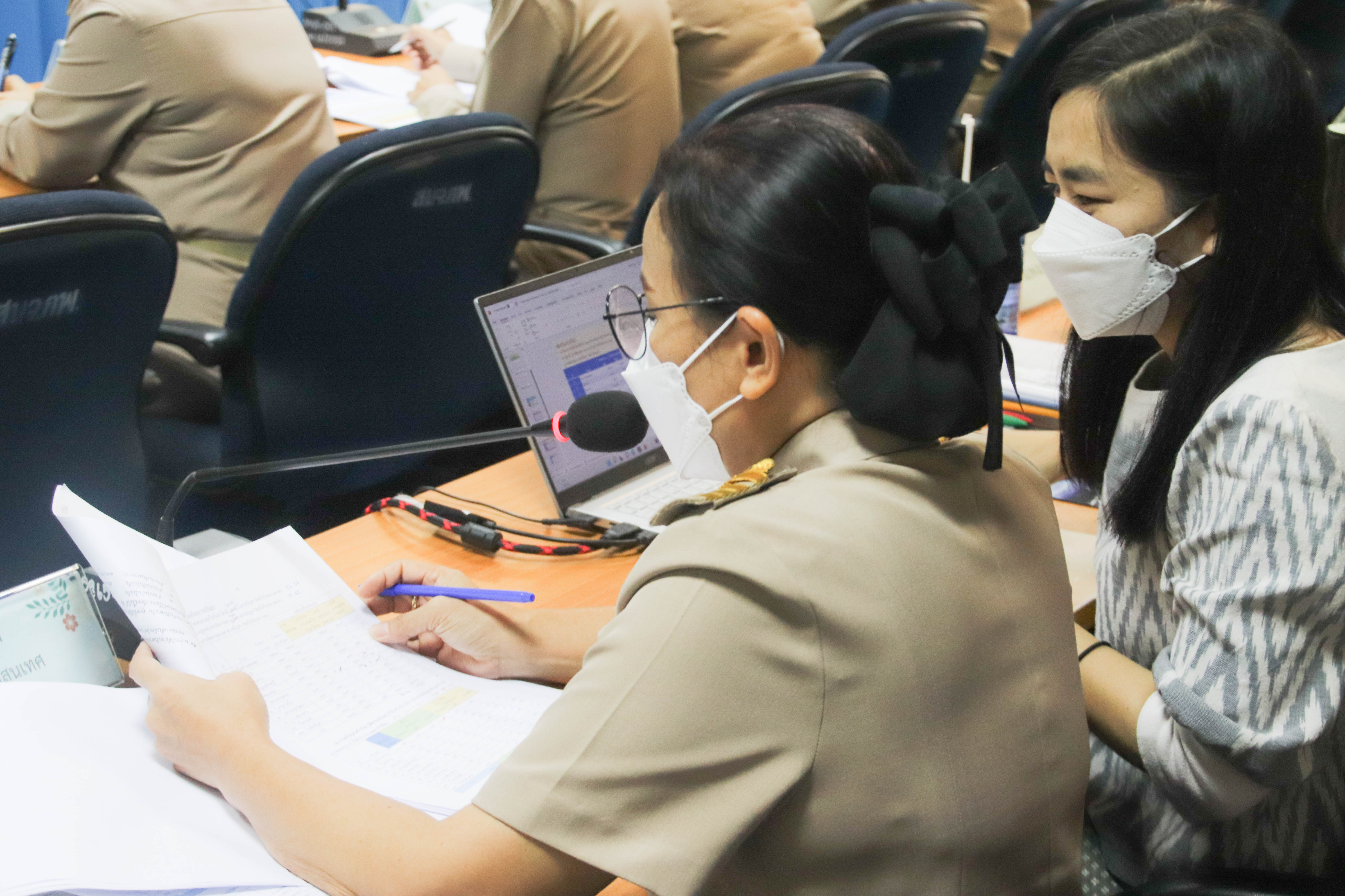 พช.กำแพงเพชร ประชุมคณะกรรมการบริหารศูนย์อำนวยการขจัดความยากจนและพัฒนาคนทุกช่วงวัยอย่างยั่งยืนตามหลักปรัชญาของเศรษฐกิจพอเพียงจังหวัดกำแพงเพชร (คจพ.จ.) ครั้งที่ 4/2565