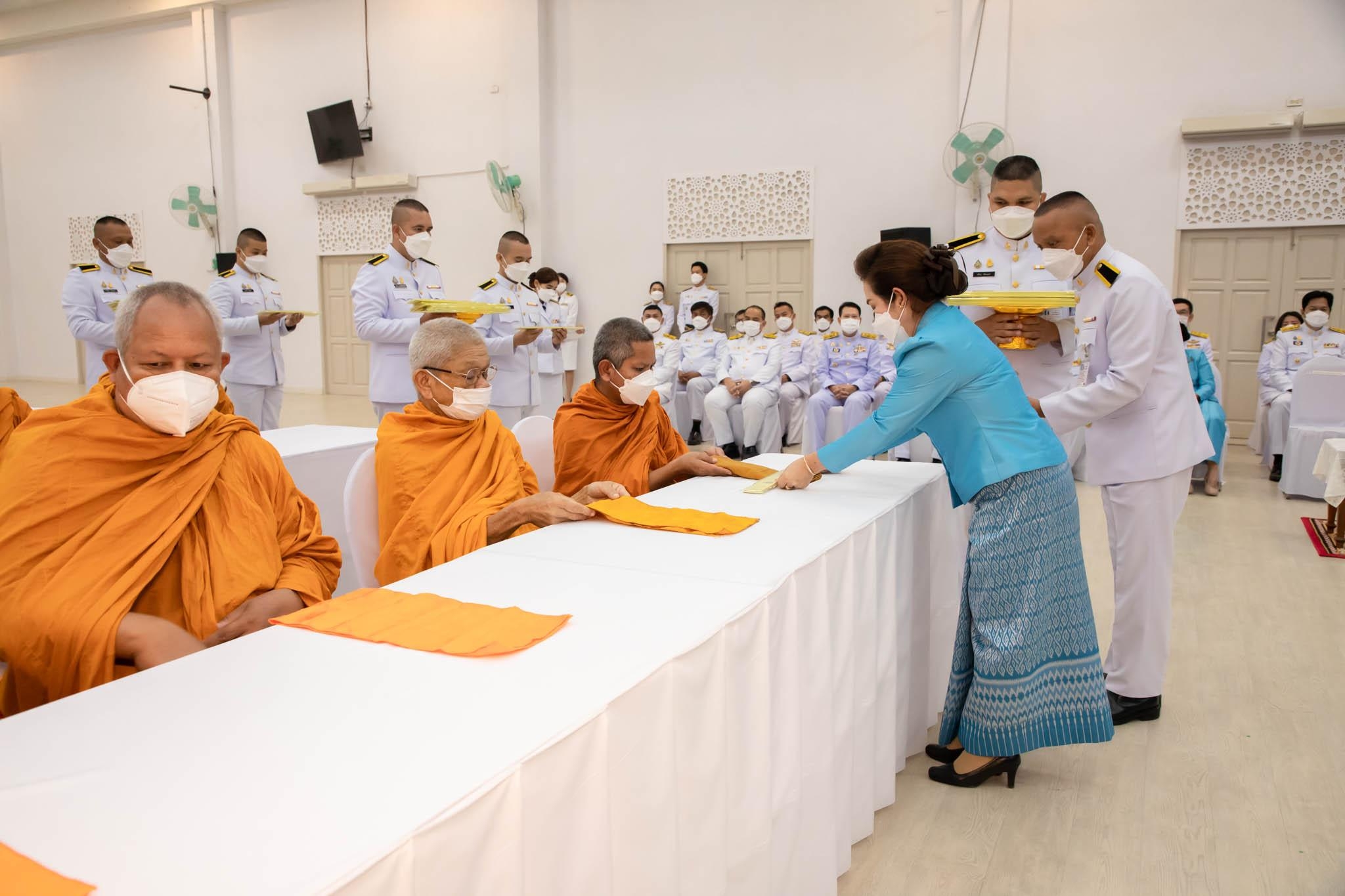 จังหวัดกำแพงเพชร จัดพิธีมอบคัมภีร์เทศน์เฉลิมพระเกียรติฯ บทพระธรรมเทศนาเฉลิมพระธรรมบารมีใน “อุภินนมัตถจรกถา” เฉลิมพระธรรมบารมีสมเด็จพระบรมราชชนนีพันปีหลวง