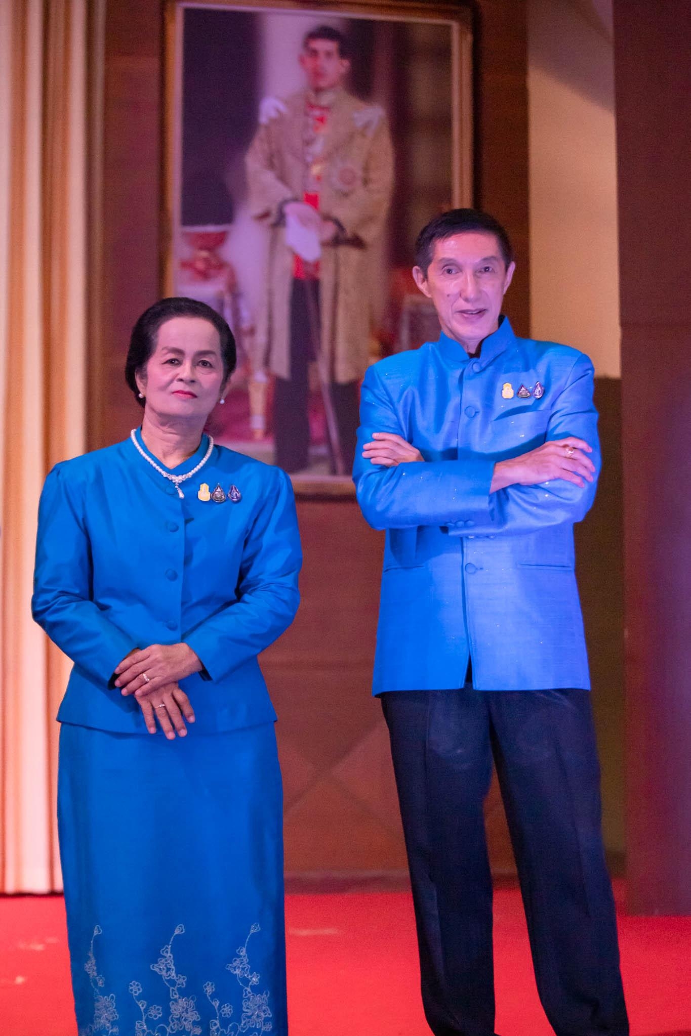 อลังการ! “รวมพลังสตรี อนุรักษ์ผ้าถิ่นไทย ดำรงไว้ในแผ่นดินกำแพงเพชร เนื่องในวันเฉลิมพระชนมพรรษา พระบรมราชชนนีพันปีหลวง”