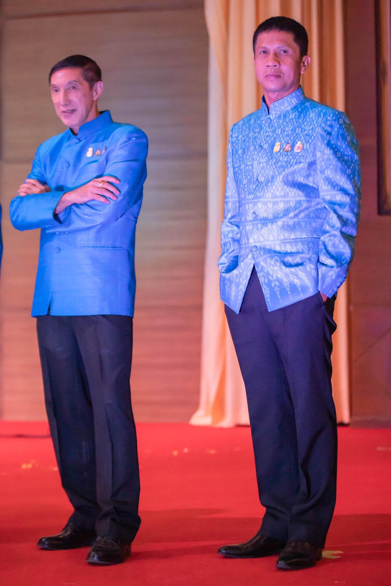 อลังการ! “รวมพลังสตรี อนุรักษ์ผ้าถิ่นไทย ดำรงไว้ในแผ่นดินกำแพงเพชร เนื่องในวันเฉลิมพระชนมพรรษา พระบรมราชชนนีพันปีหลวง”