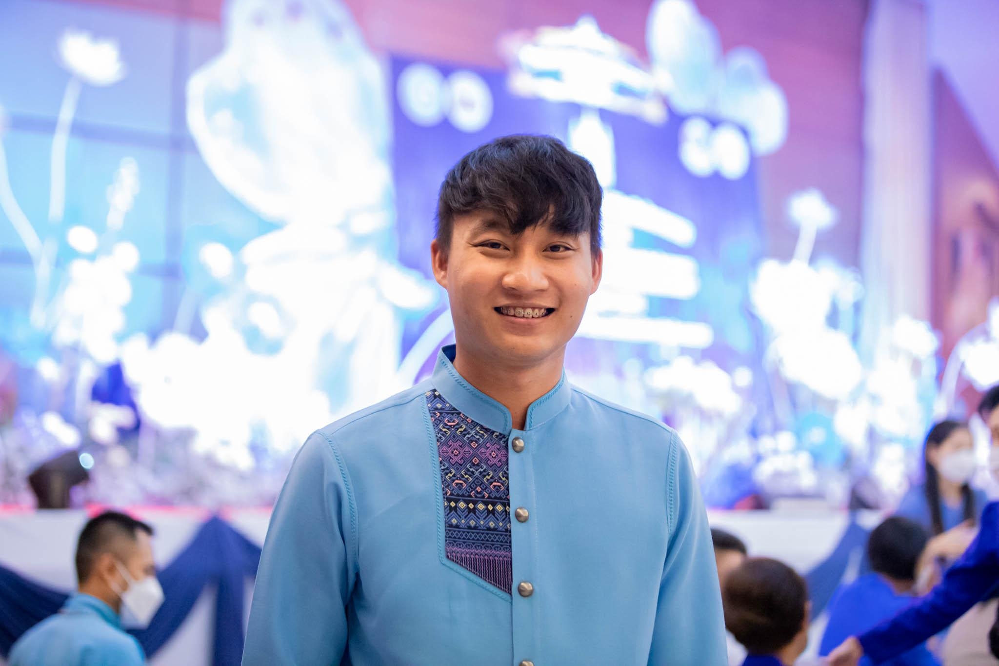 อลังการ! “รวมพลังสตรี อนุรักษ์ผ้าถิ่นไทย ดำรงไว้ในแผ่นดินกำแพงเพชร เนื่องในวันเฉลิมพระชนมพรรษา พระบรมราชชนนีพันปีหลวง”
