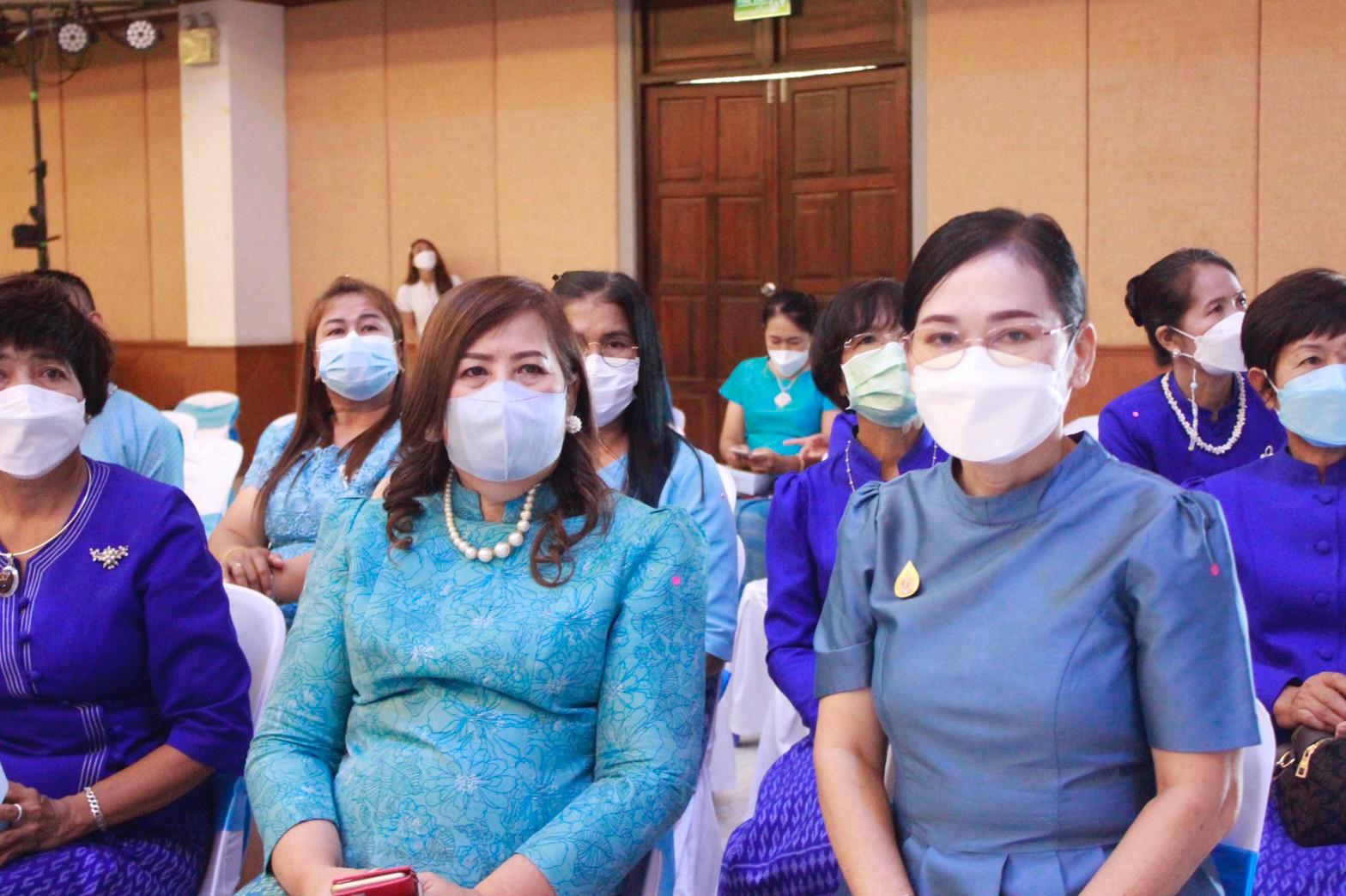 อลังการ! “รวมพลังสตรี อนุรักษ์ผ้าถิ่นไทย ดำรงไว้ในแผ่นดินกำแพงเพชร เนื่องในวันเฉลิมพระชนมพรรษา พระบรมราชชนนีพันปีหลวง”