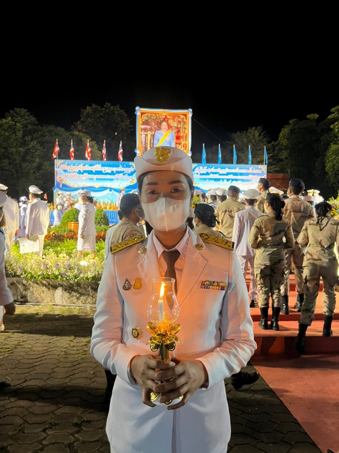 จังหวัดกำแพงเพชร จัดพิธีถวายเครื่องราชสักการะ วางพานพุ่มและพิธีจุดเทียนถวายพระพรชัยมงคล สมเด็จพระนางเจ้าสิริกิติ์ พระบรมราชินีนาถ พระบรมราชชนนีพันปีหลวง เนื่องในโอกาสมหามงคลเฉลิมพระชนมพรรษา 90 พรรษา 12 สิงหาคม 2565