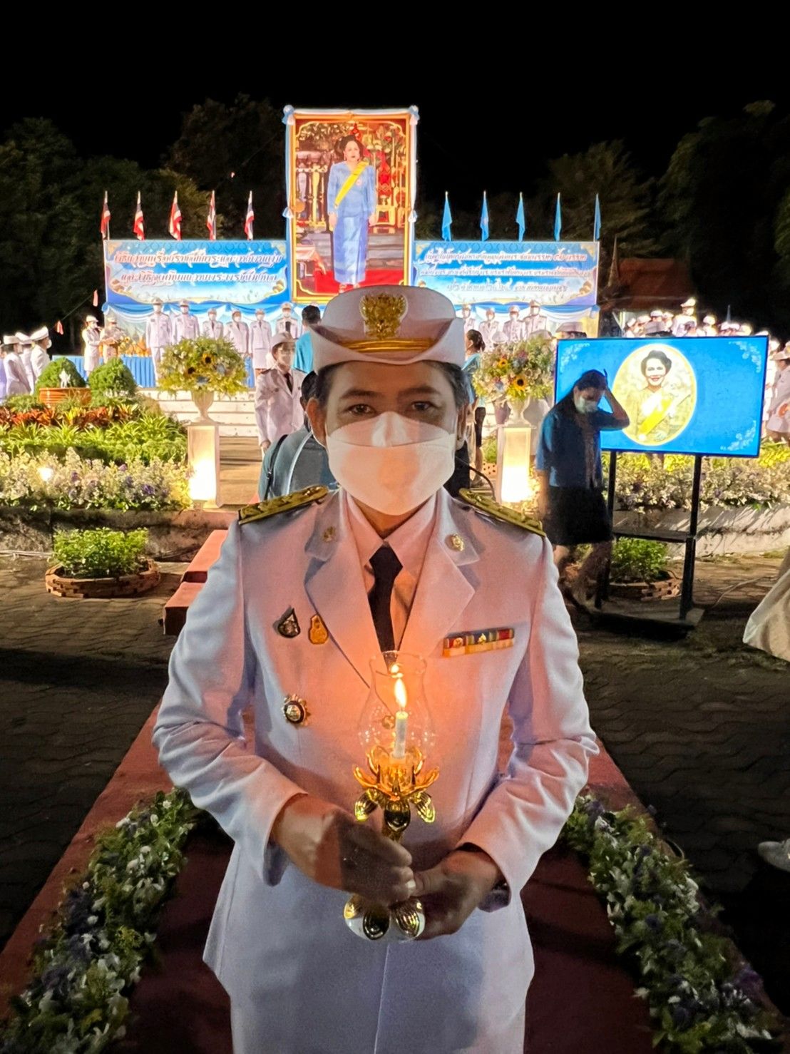 จังหวัดกำแพงเพชร จัดพิธีถวายเครื่องราชสักการะ วางพานพุ่มและพิธีจุดเทียนถวายพระพรชัยมงคล สมเด็จพระนางเจ้าสิริกิติ์ พระบรมราชินีนาถ พระบรมราชชนนีพันปีหลวง เนื่องในโอกาสมหามงคลเฉลิมพระชนมพรรษา 90 พรรษา 12 สิงหาคม 2565