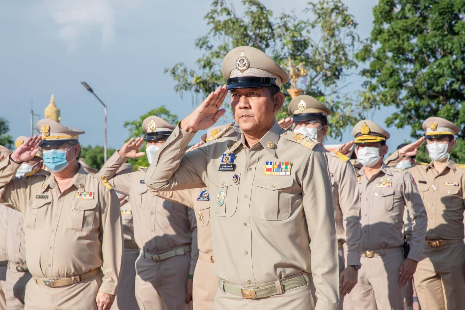 พช.กำแพงเพชร ร่วมกิจกรรมเคารพธงชาติและร้องเพลงชาติไทย เนื่องในวันพระราชทานธงชาติไทย (Thai National Flag)
